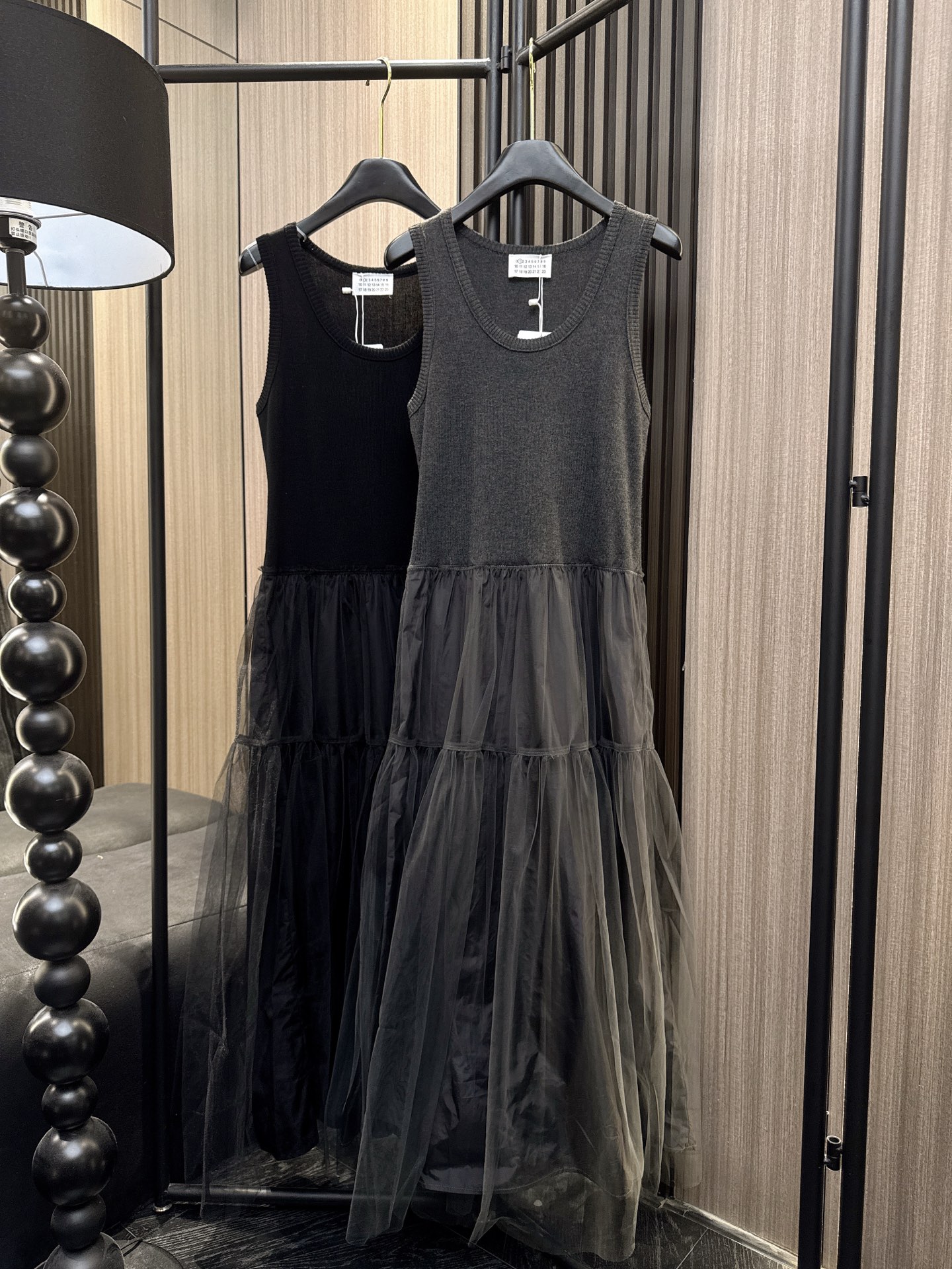 ✨✨✨玛吉拉✨✨✨2025秋冬新款连衣裙💫玛吉拉针织连衣裙 70%羊毛30%棉 高级质感 圆领设计简约大