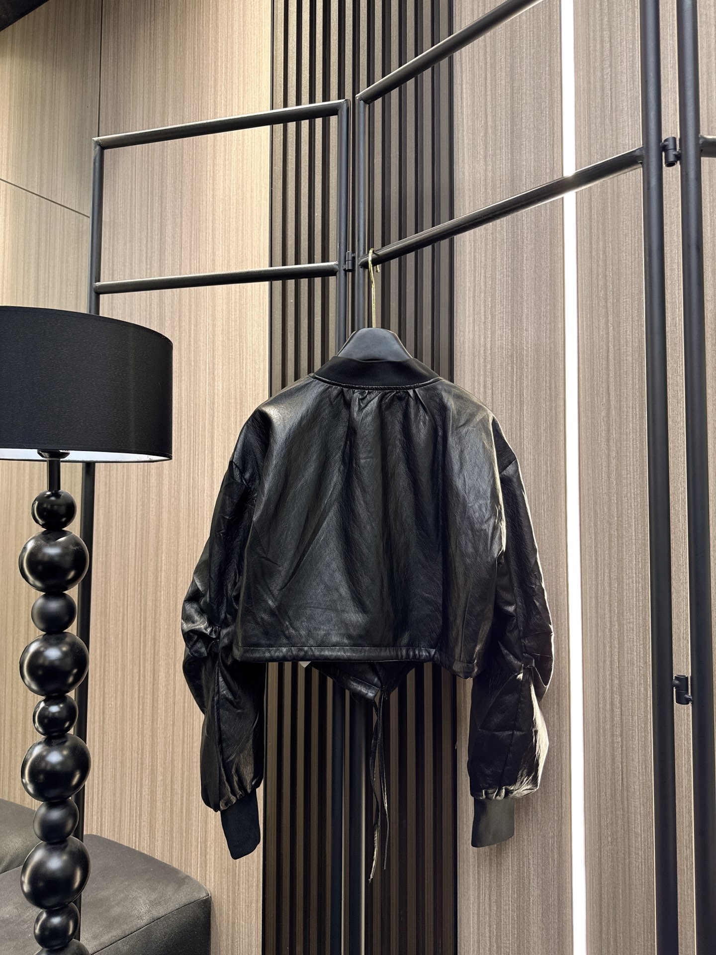 ✨✨✨玛吉拉✨✨✨【2025秋冬重磅上新】玛吉拉风PU皮外套，高级感不撞款！螺纹拼接+溜肩设计，慵懒又显