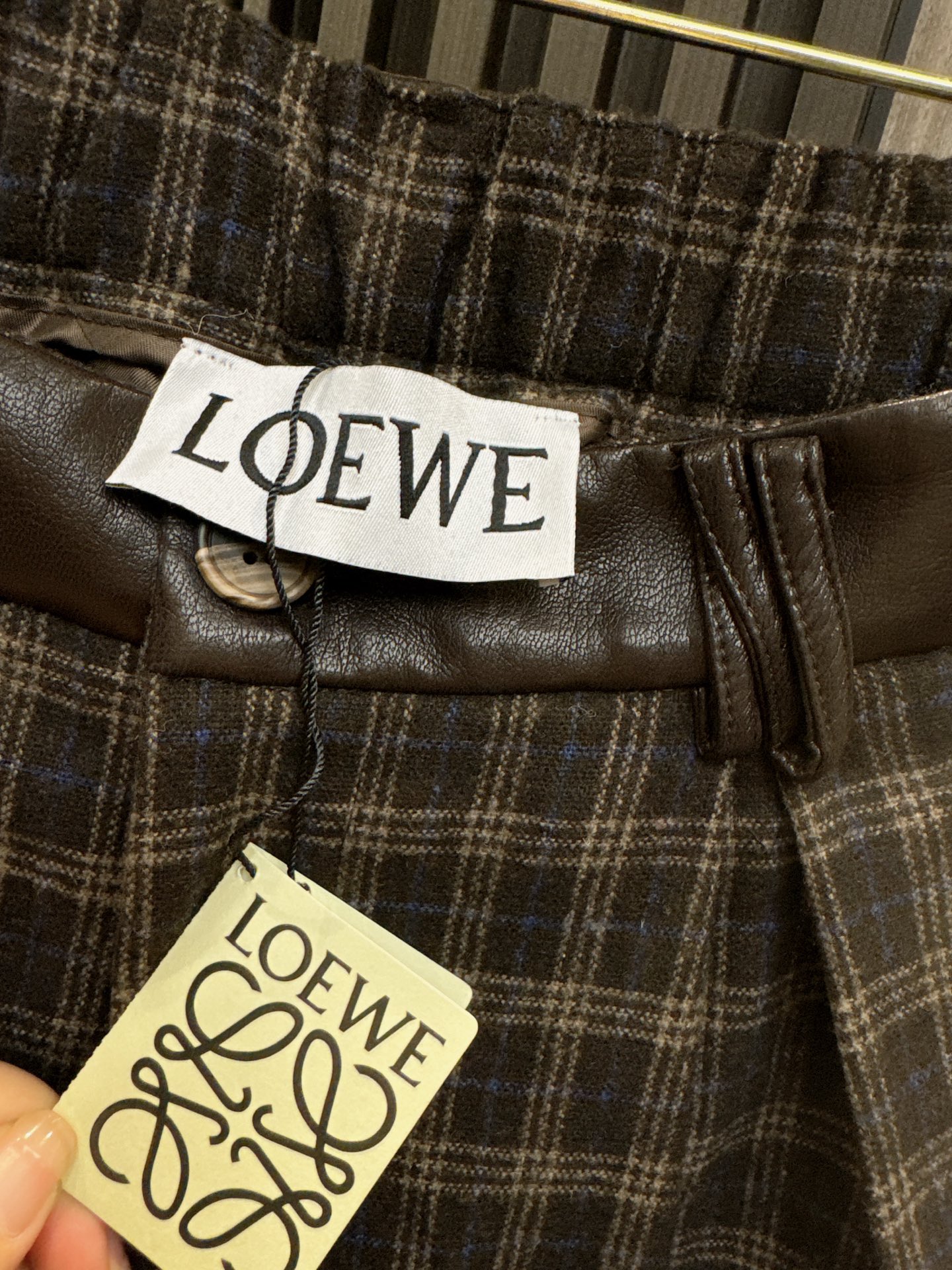 ✨✨✨LOEWE✨✨✨ 【2025秋冬时尚百搭新款】LOEWE30羊毛70棉混纺直筒长裤！精选高品质羊毛