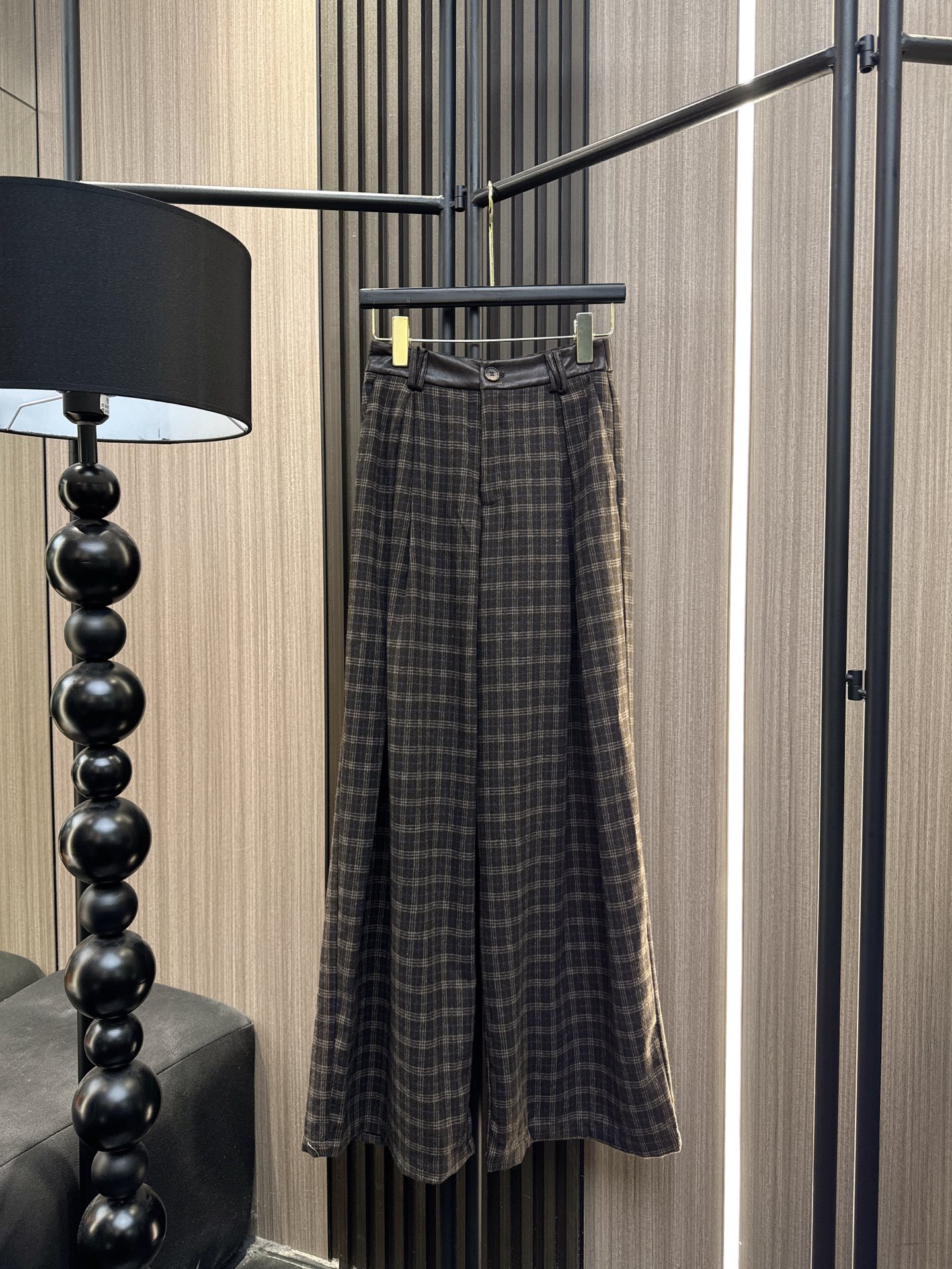 ✨✨✨LOEWE✨✨✨ 【2025秋冬时尚百搭新款】LOEWE30羊毛70棉混纺直筒长裤！精选高品质羊毛