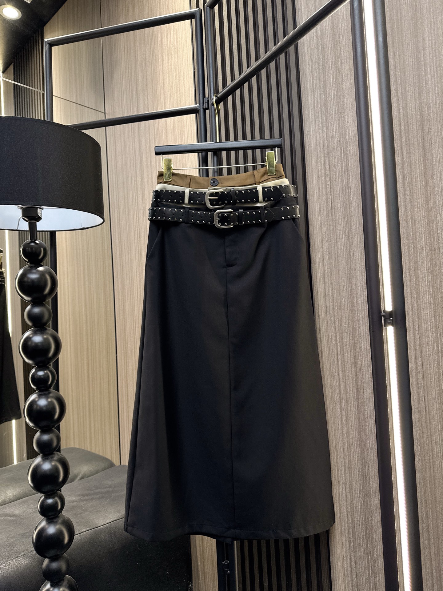 ✨✨✨伊莎贝尔✨✨✨ 【2025秋冬新品爆款】铆钉皮带双层腰拼接半裙，演绎街头朋克风！精选优质面料，双层