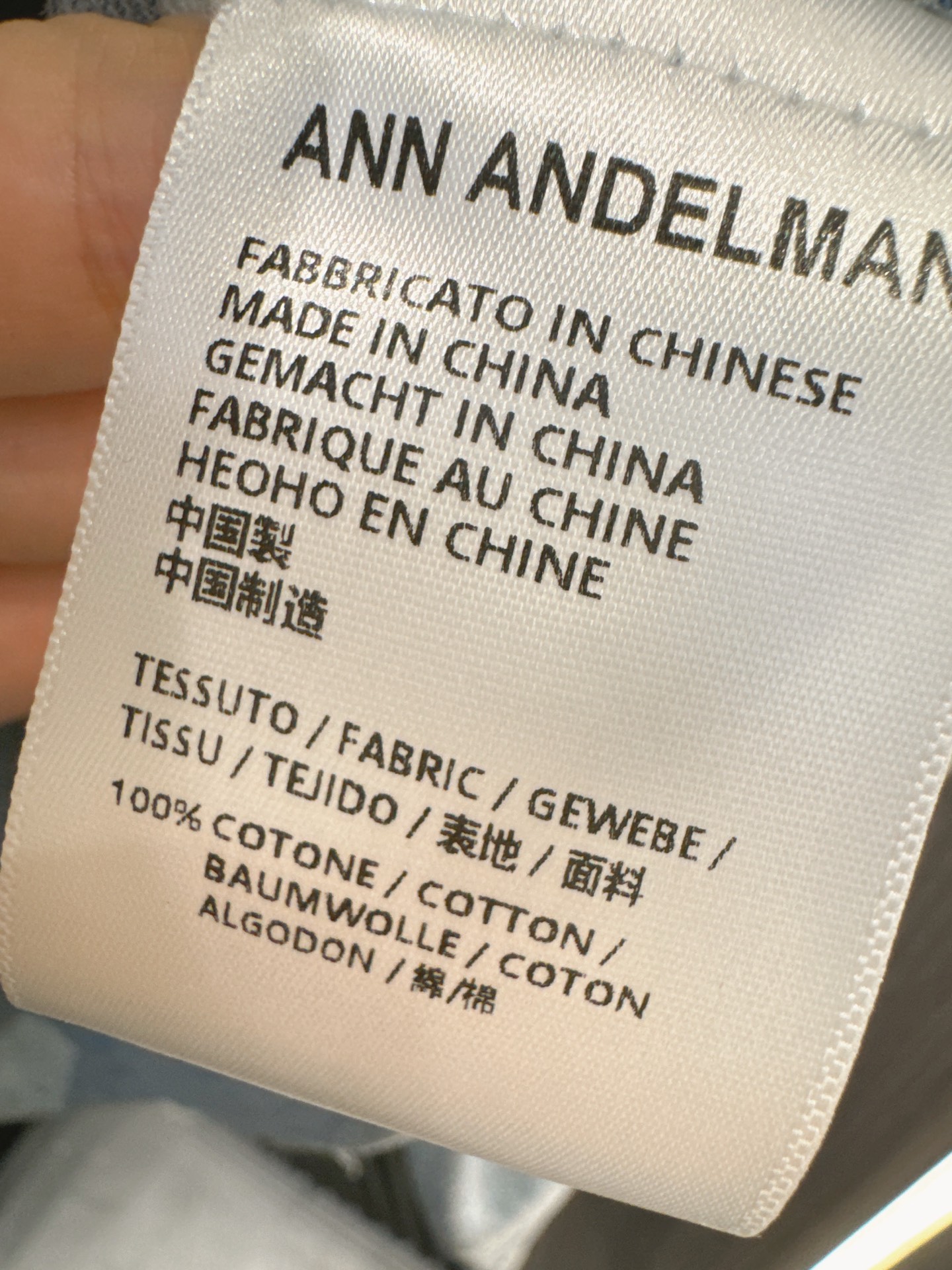 ✨✨✨ANN✨✨✨ 【ANN2025秋冬新款】叛逆街头风来袭！毛边下摆×撞色翻领设计，这款拼接牛仔外套将