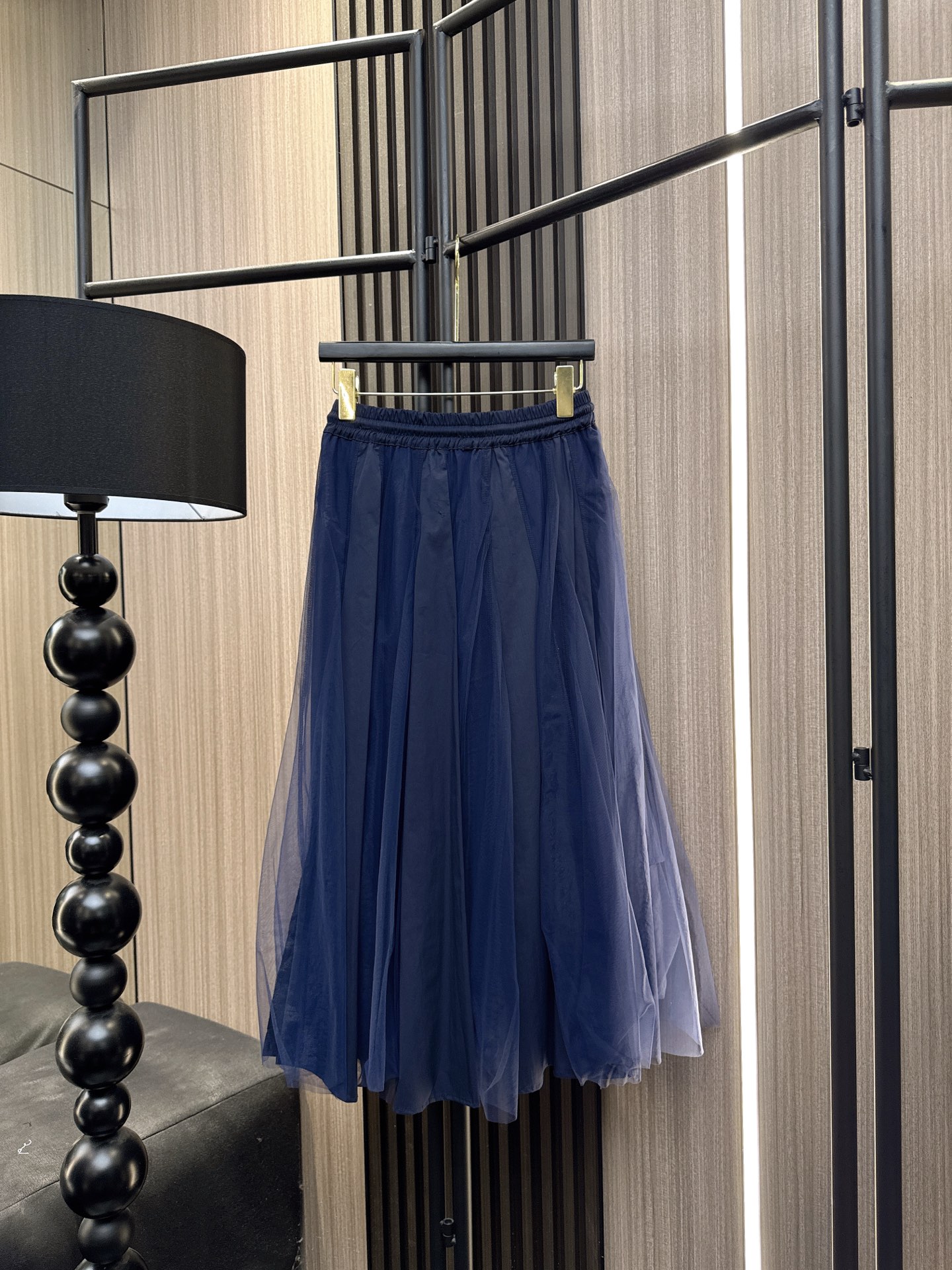 ✨✨✨MM6✨✨✨2025秋冬新款💫 轻盈网纱A字裙，松紧腰设计舒适百搭！打造优雅随性风格。纯色设计显瘦