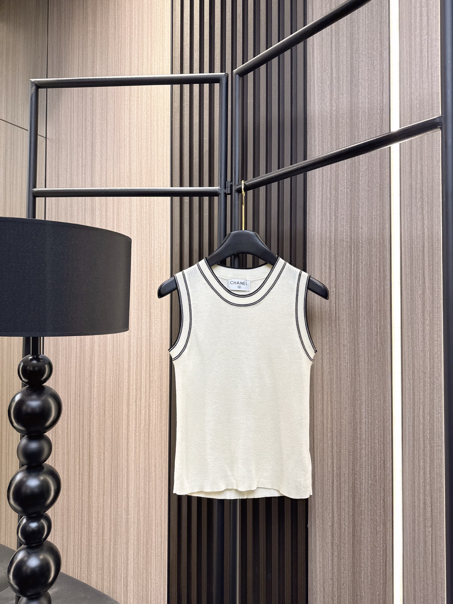 ✨✨✨小香香✨✨✨2025秋冬新款💫 【轻奢小香风】70%绵羊毛+30%精梳棉混纺背心上新✨ 撞色明线勾