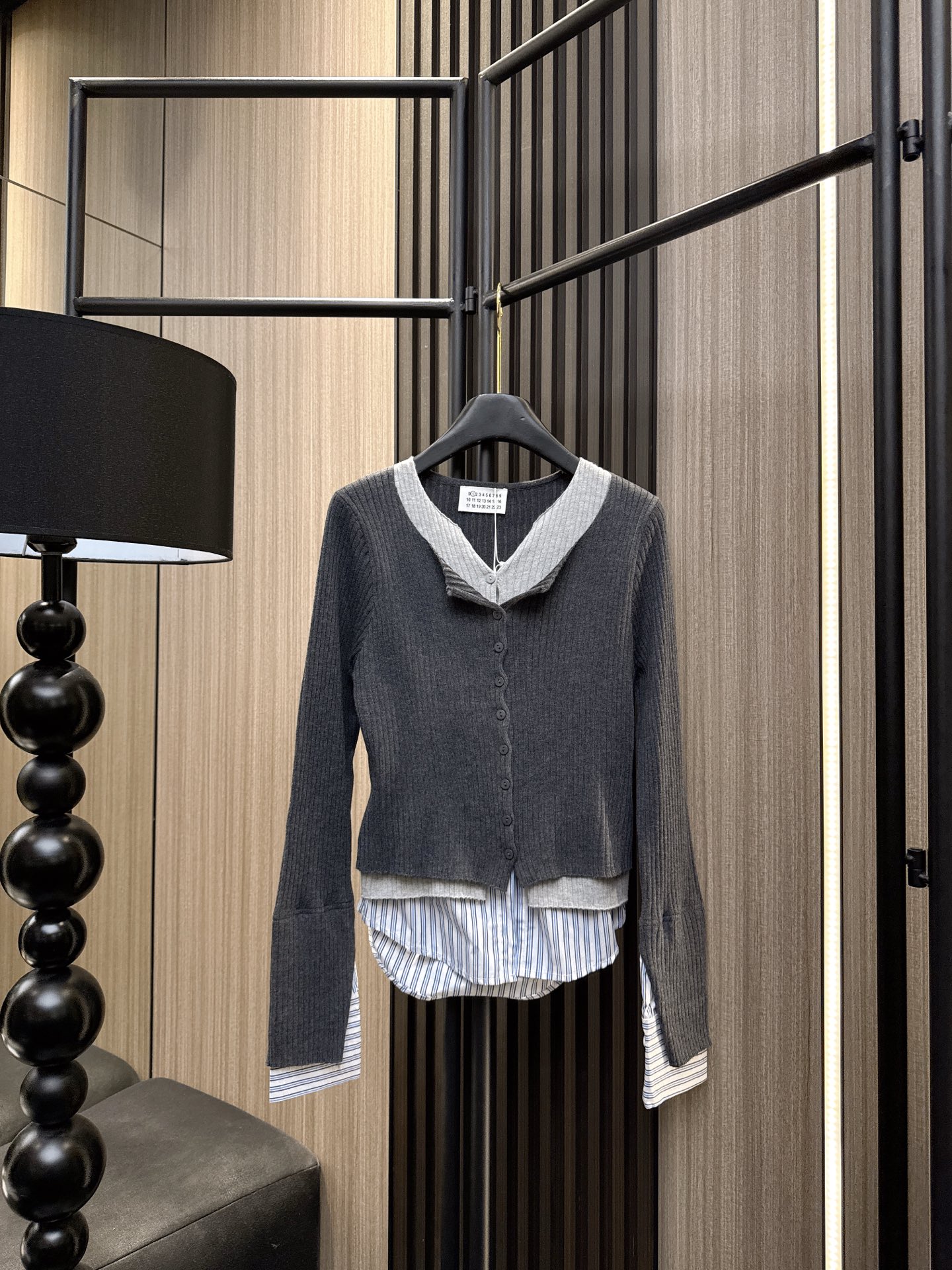 ✨✨✨玛吉拉✨✨✨2025秋冬新款💫 ✨【玛吉拉新品】70%羊毛+30%棉混纺条纹假两件小开衫🔥 精选优