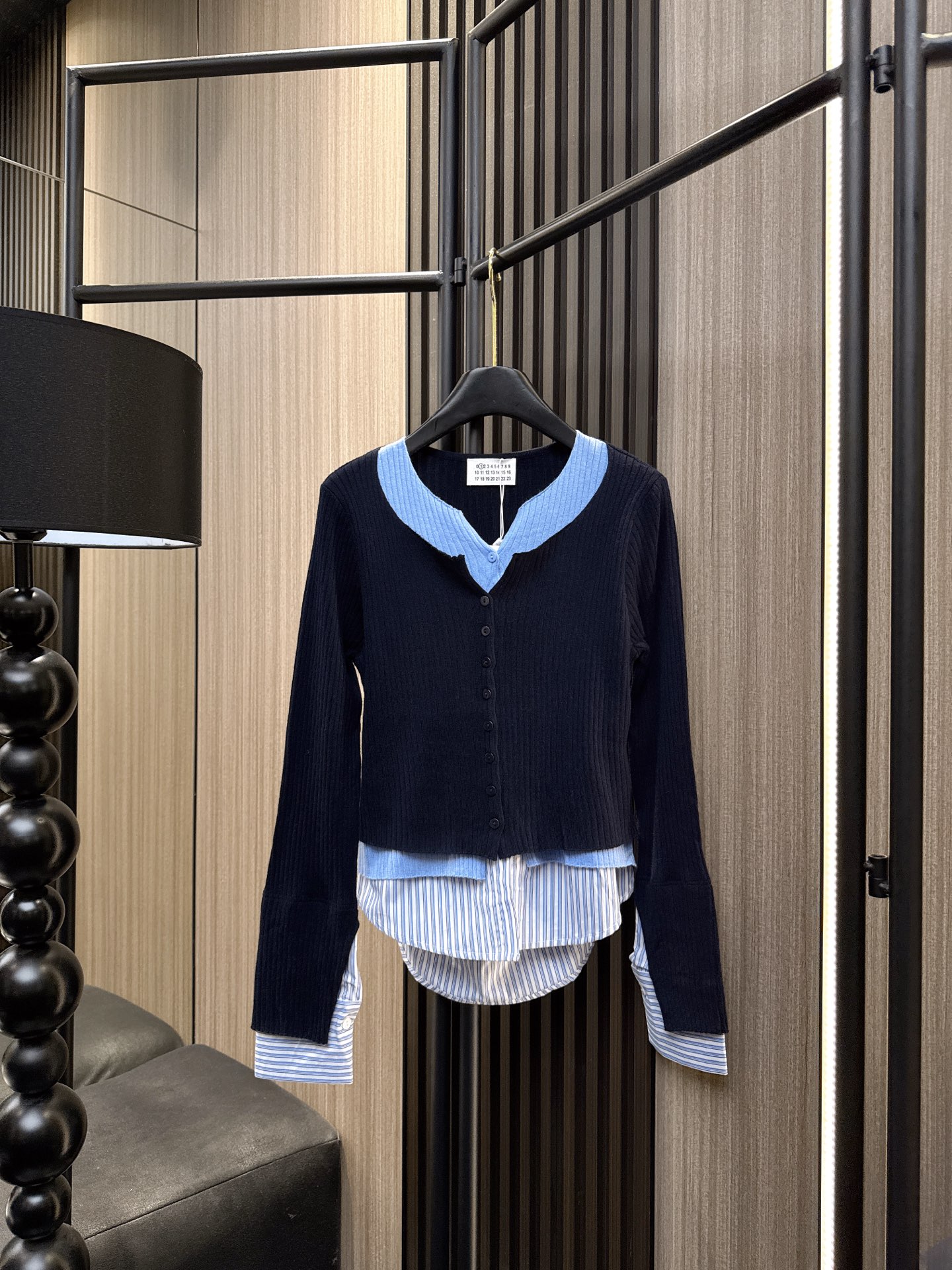 ✨✨✨玛吉拉✨✨✨2025秋冬新款💫 ✨【玛吉拉新品】70%羊毛+30%棉混纺条纹假两件小开衫🔥 精选优