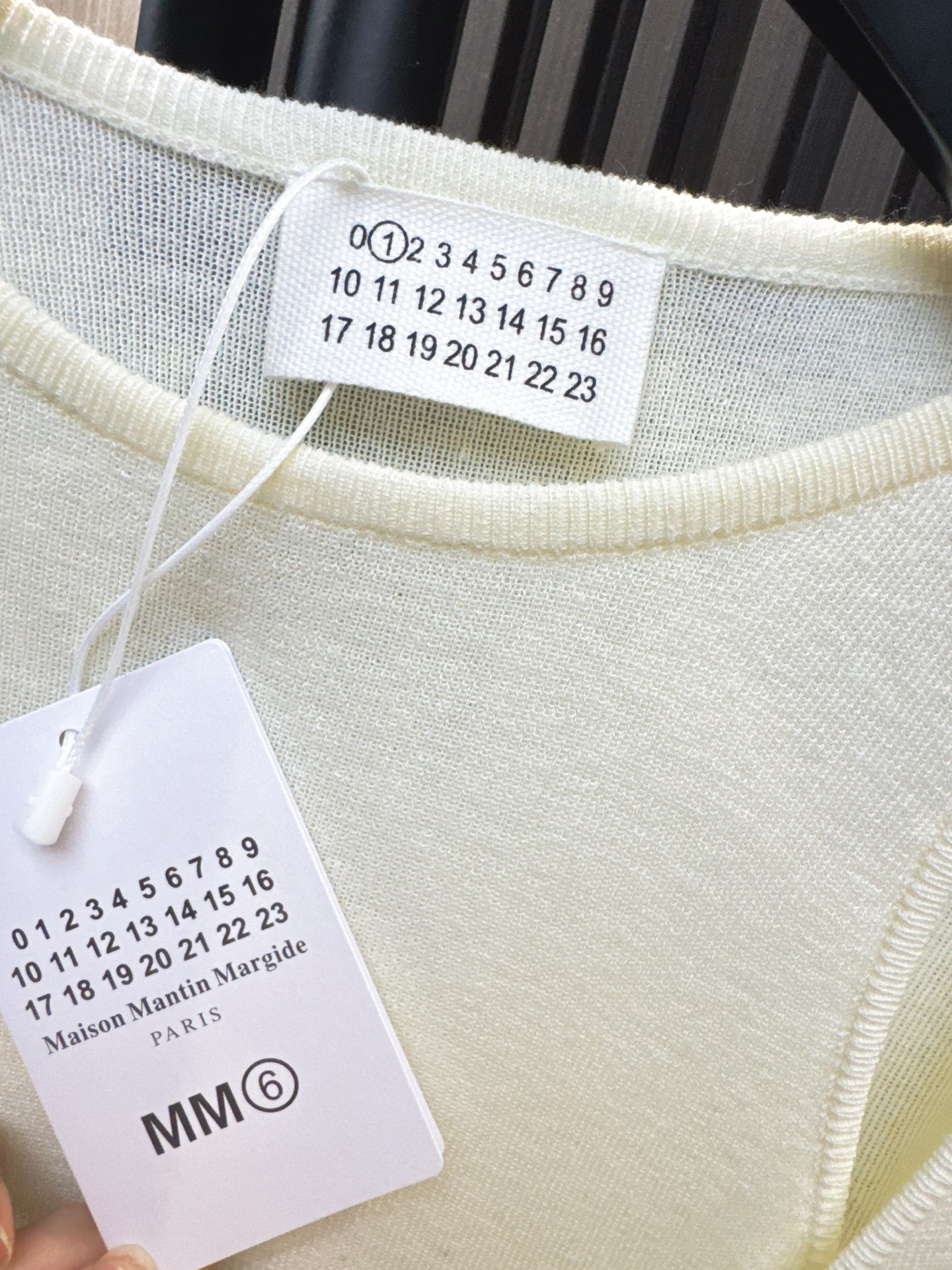 ✨✨✨玛吉拉✨✨✨2025秋冬新款💫 气质女神必备！精选70%羊毛+30%棉混纺面料，柔软亲肤又保暖。独