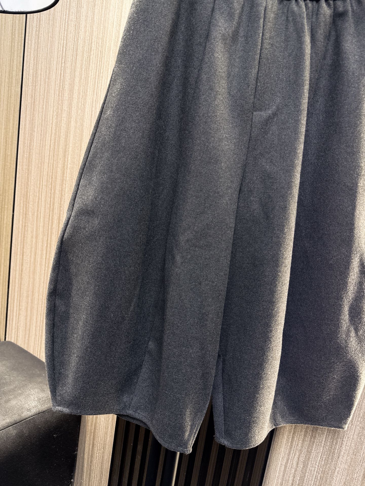 ✨✨✨玛吉拉✨✨✨2025秋冬新款💫 玛吉拉新品羊毛混纺气球裤✨ 30%羊毛+70%棉，柔软亲肤不扎人🌾