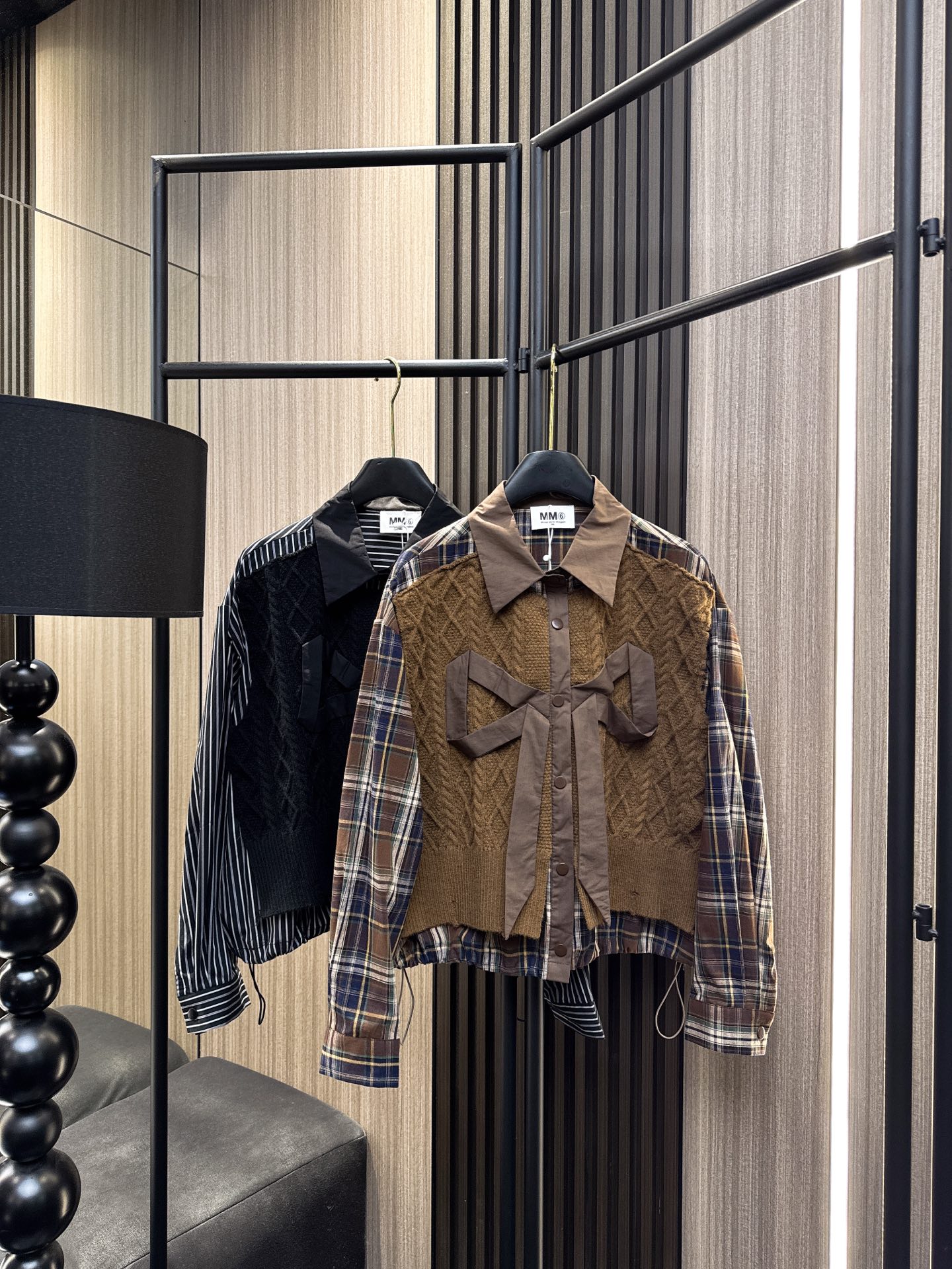 ✨✨✨MM6✨✨✨2025秋冬新款💫 70%羊毛+30%棉混纺！立体蝴蝶结格子衬衫拼接假两件上衣重磅上市