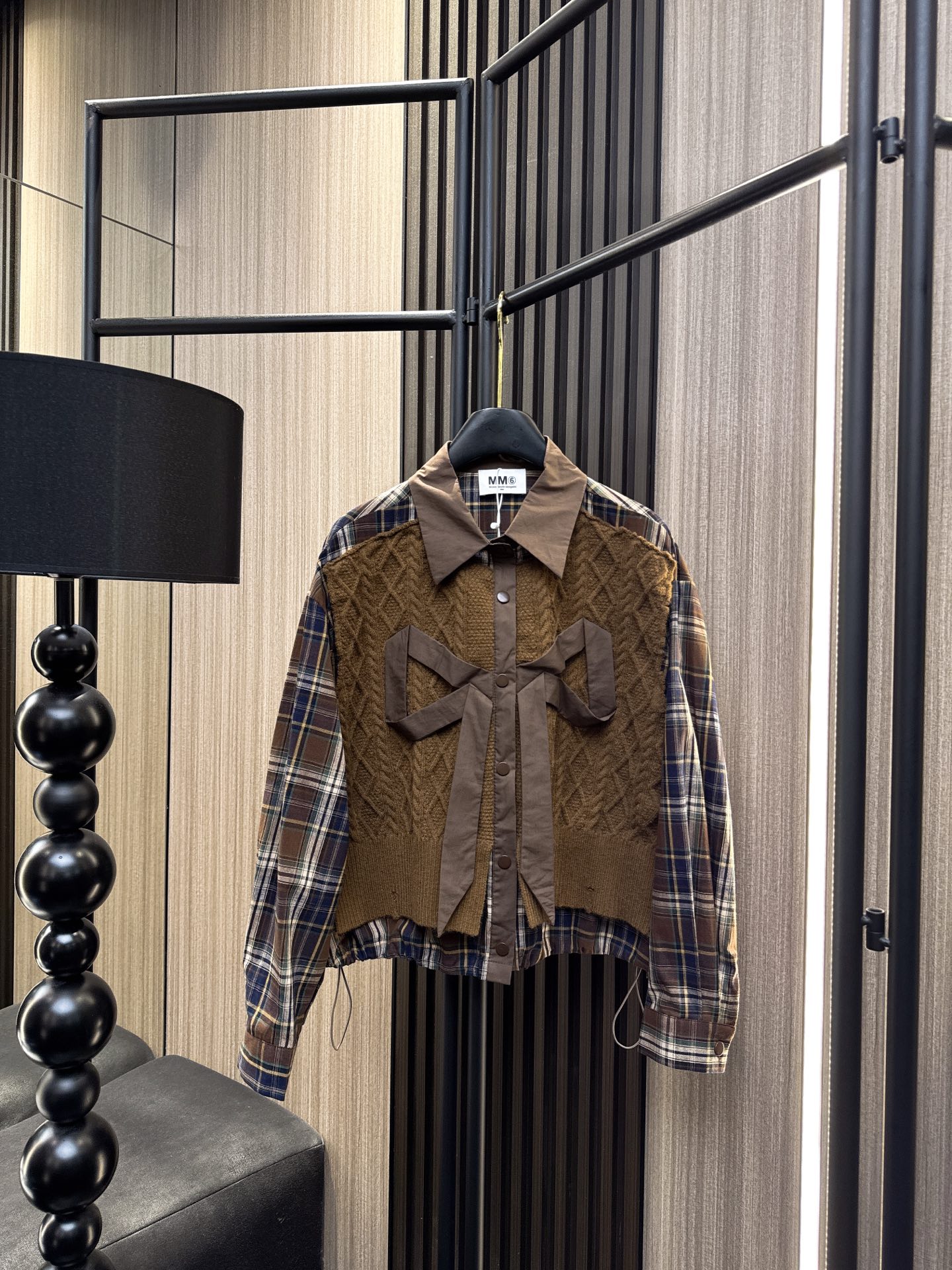 ✨✨✨MM6✨✨✨2025秋冬新款💫 70%羊毛+30%棉混纺！立体蝴蝶结格子衬衫拼接假两件上衣重磅上市