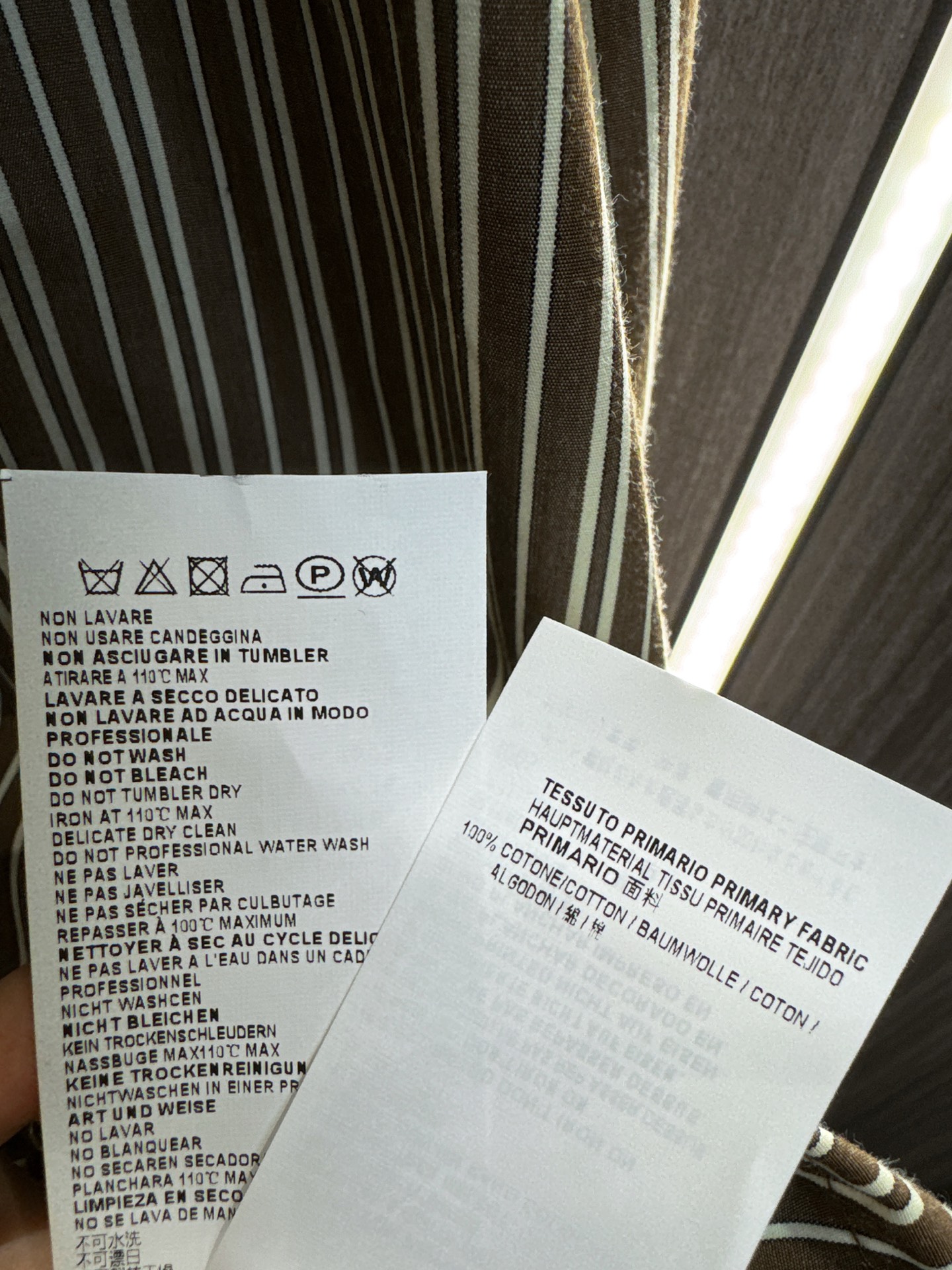 ✨✨✨MM6✨✨✨2025秋冬新款💫 网纱花边拼接条纹翻领衬衫，演绎优雅与个性的完美碰撞！✨精选透气网纱