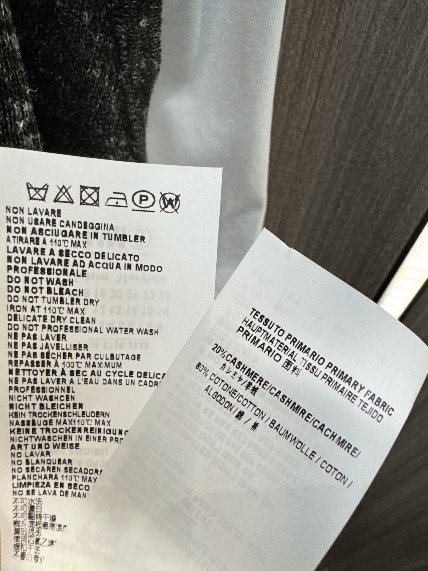 ✨✨✨玛吉拉✨✨✨2025秋冬新款💫 玛吉拉系列假两件上衣，精选20%羊绒+80%优质棉混纺面料，柔软亲