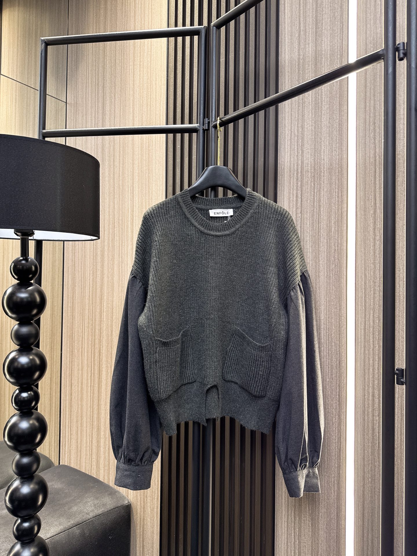 ✨✨✨ENFOLD✨✨✨2025秋冬新款💫 这款30%羊毛+70%棉混纺上衣，完美融合质感与舒适度！假两