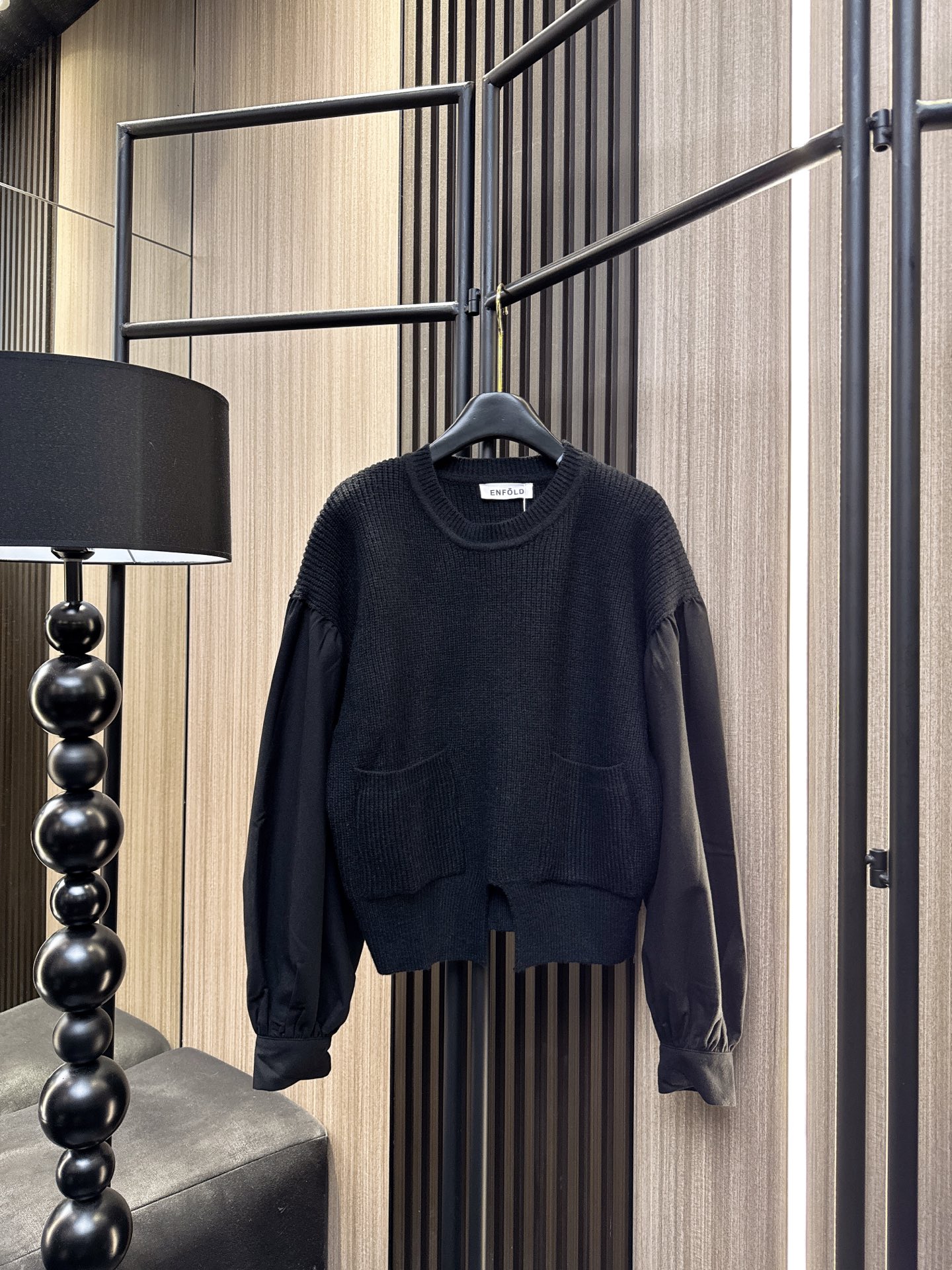 ✨✨✨ENFOLD✨✨✨2025秋冬新款💫 这款30%羊毛+70%棉混纺上衣，完美融合质感与舒适度！假两