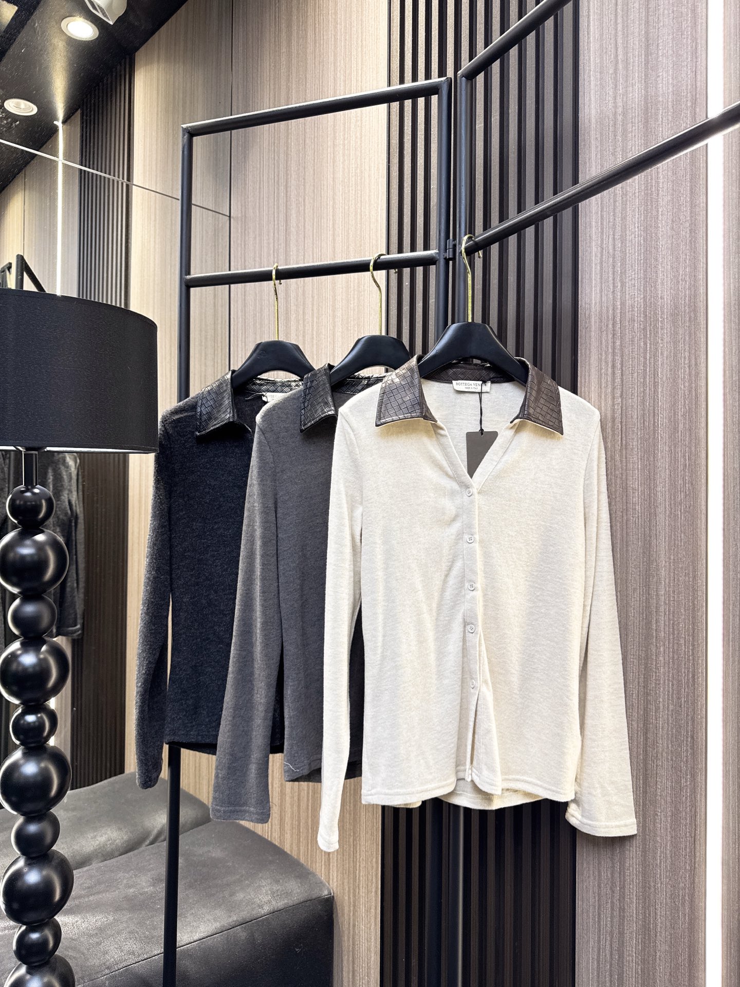 ✨✨✨BV✨✨✨2025秋冬新款💫 ✨BV精选 20%羊绒80%棉 V字翻领长袖小开衫✨ 【柔软亲肤】内