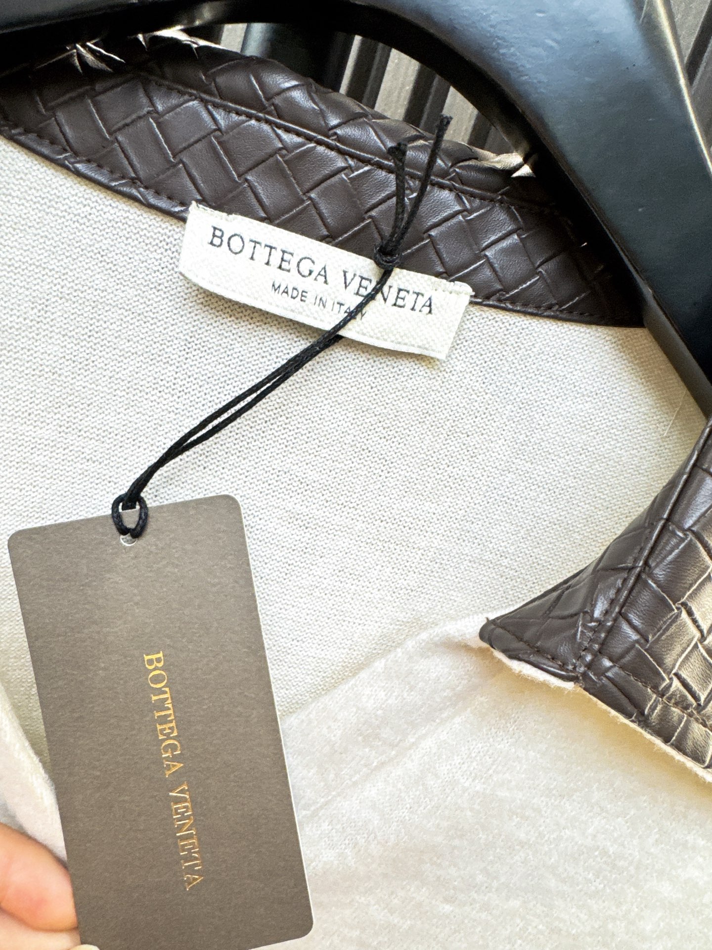 ✨✨✨BV✨✨✨2025秋冬新款💫 ✨BV精选 20%羊绒80%棉 V字翻领长袖小开衫✨ 【柔软亲肤】内