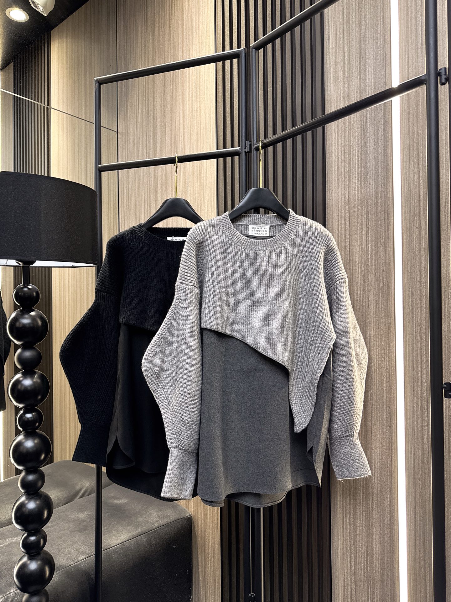 ✨✨✨玛吉拉✨✨✨2025秋冬新款 💫70%羊毛30%棉 保暖舒适两件套上衣！柔软亲肤的内搭背心搭配时尚