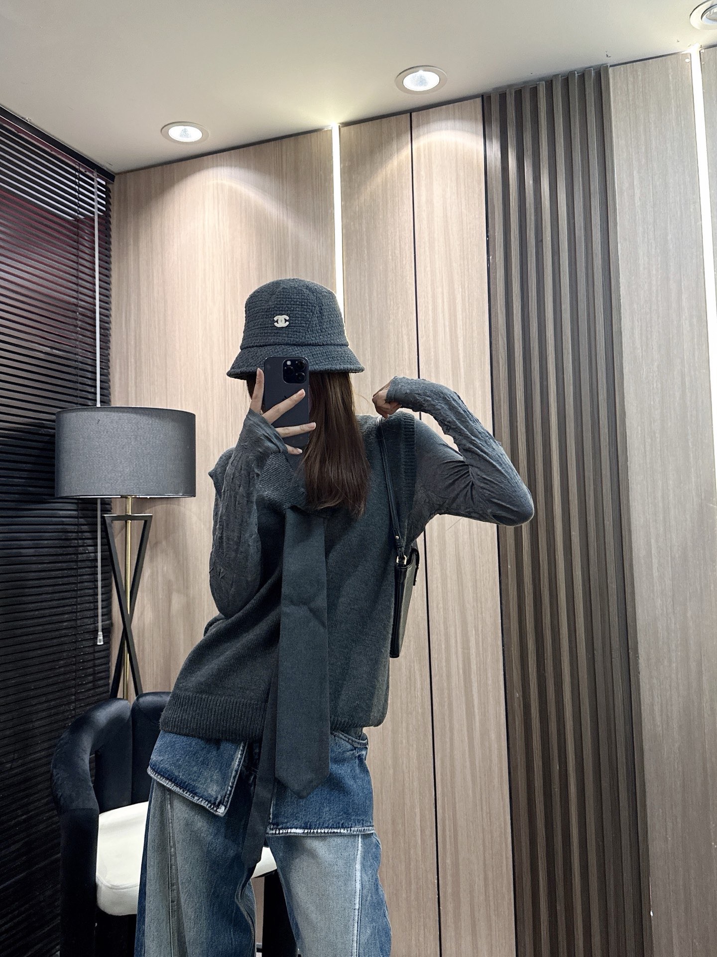 ✨✨✨玛吉拉✨✨✨2025秋冬新款💫 【玛吉拉秋冬新款】70%优质羊毛+30%亲肤棉混纺，撞色领带设计+