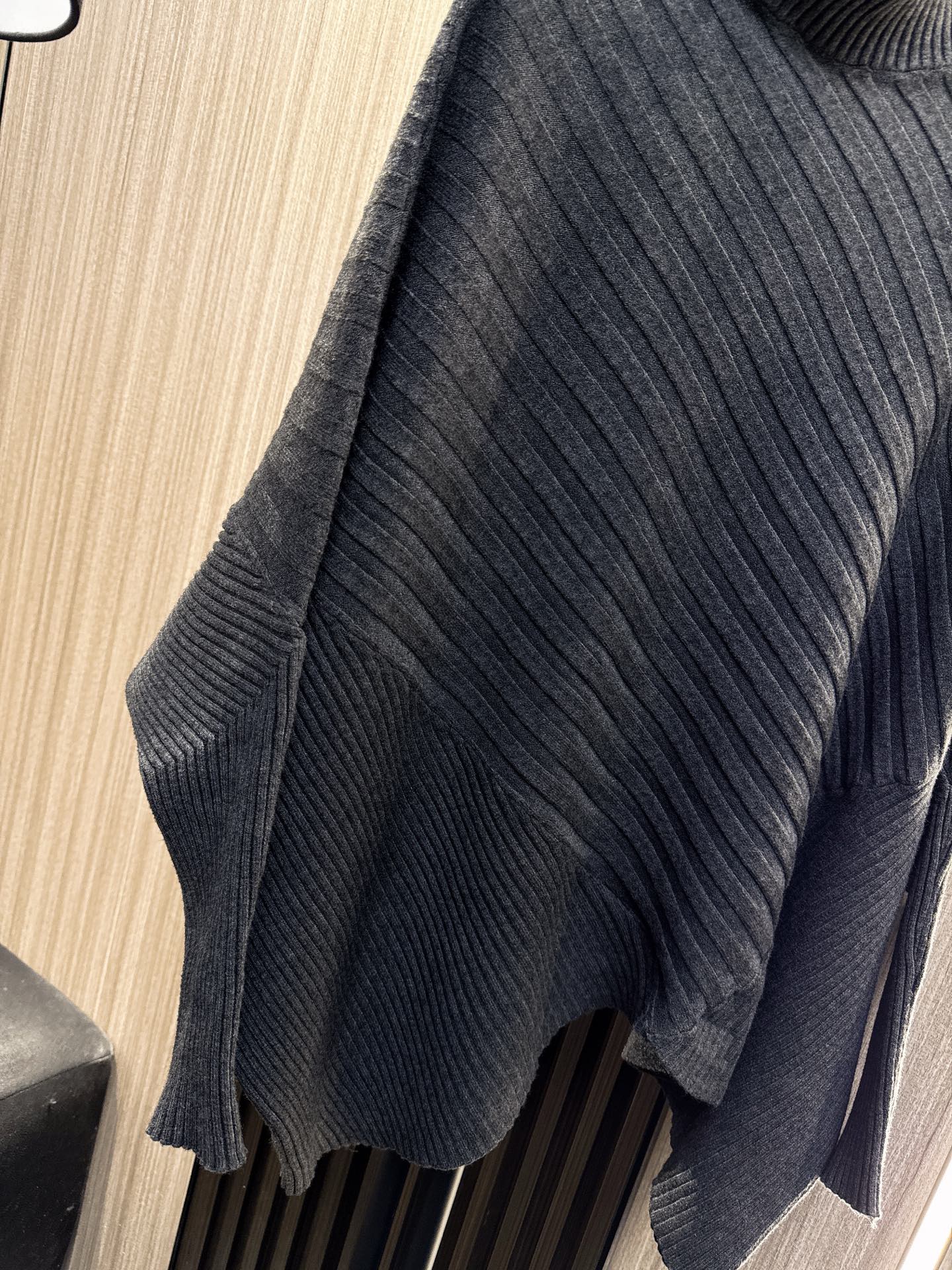 ✨✨✨sacai✨✨✨2025秋冬新款💫 【新到爆款】30%羊毛+70%精梳棉混纺，立领蝙蝠袖设计尽显慵