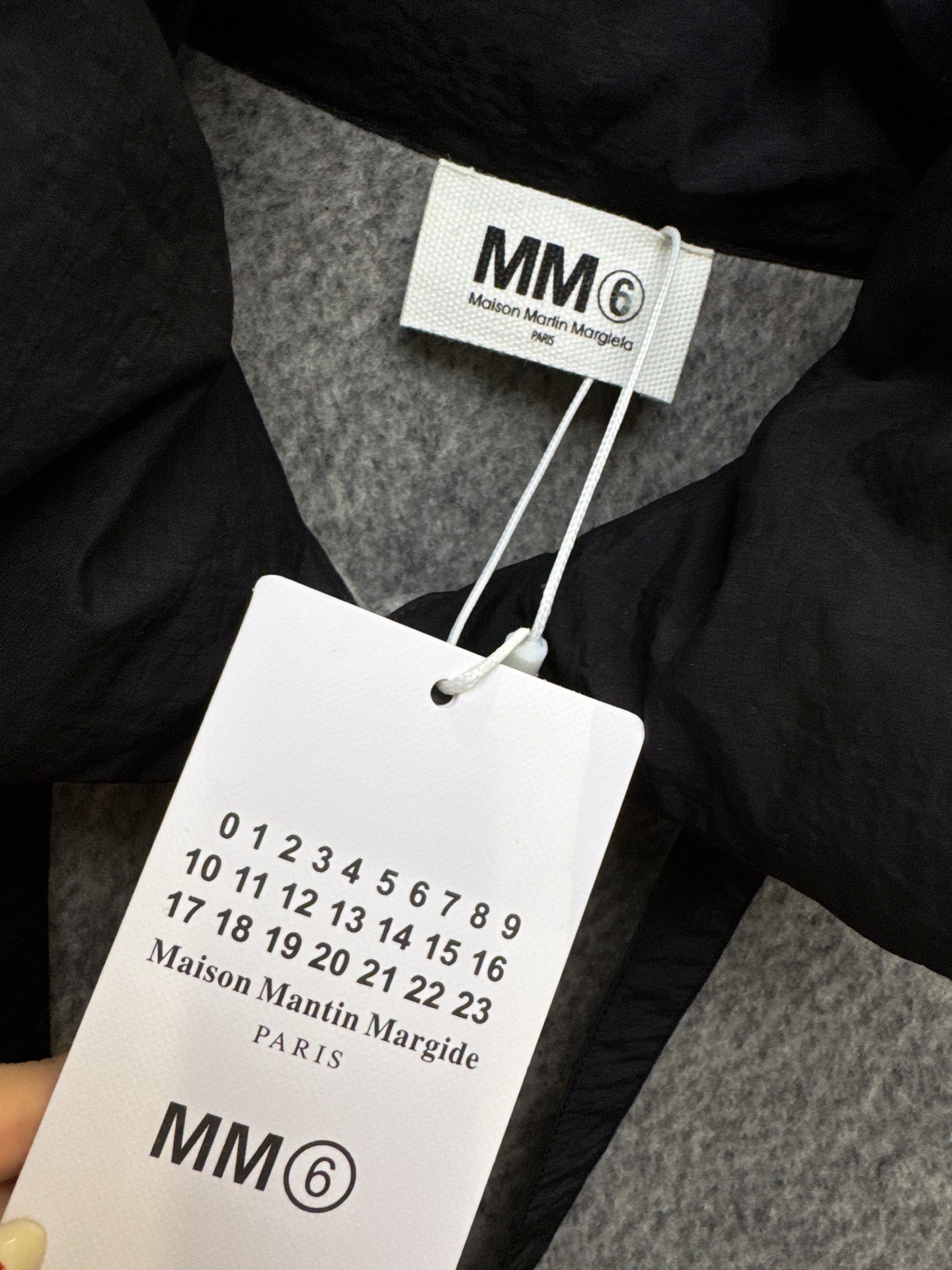 ✨✨✨MM6✨✨✨2025秋冬新款💫 【时尚MM6来袭】🔥精选100%双面羊毛材质，质感与温度并存！翻领