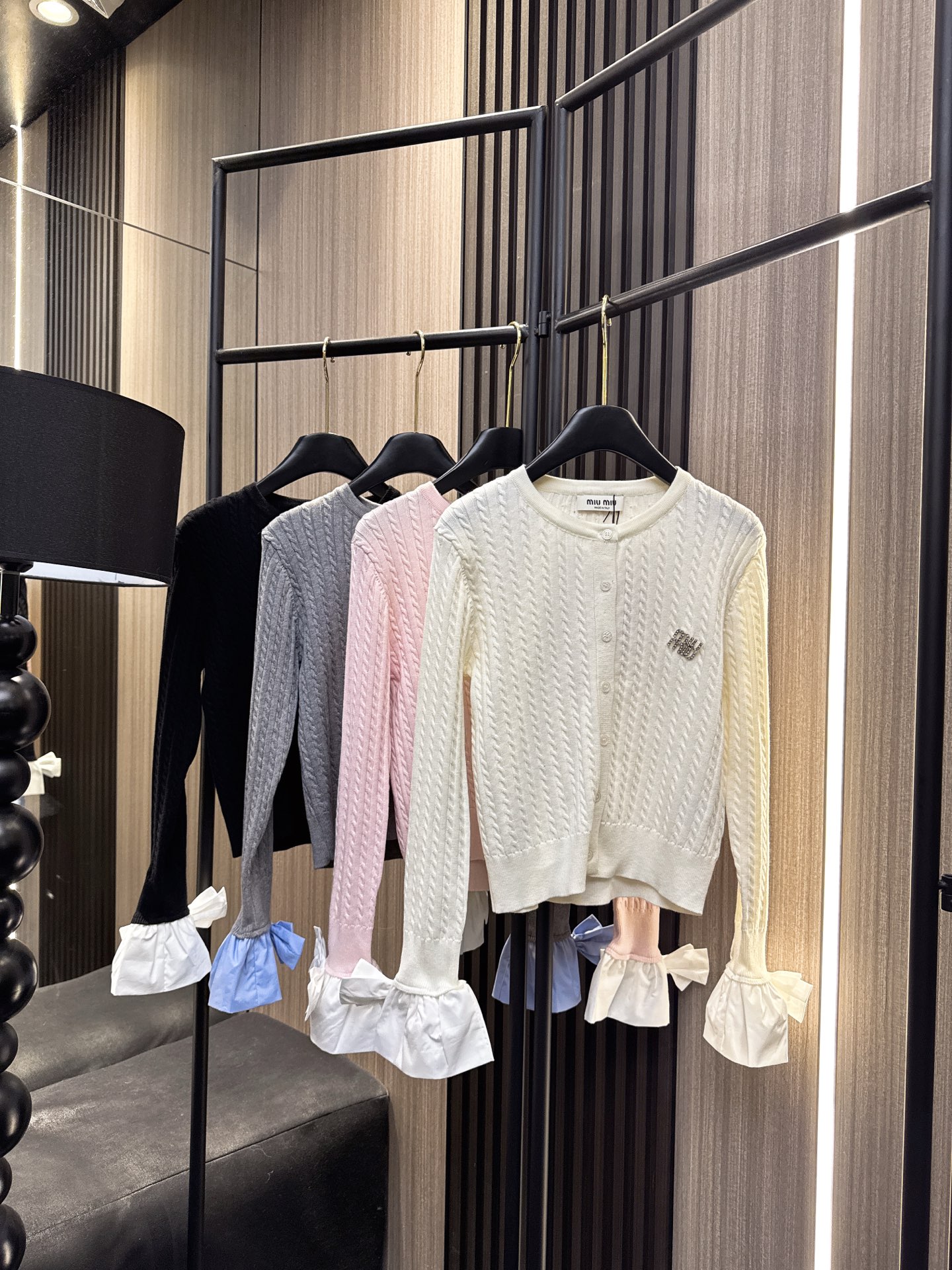 ✨✨✨miumiu✨✨✨2025秋冬新款💫 秋冬必备！精选30%羊毛+70%棉混纺材质，温暖舒适不扎肤。