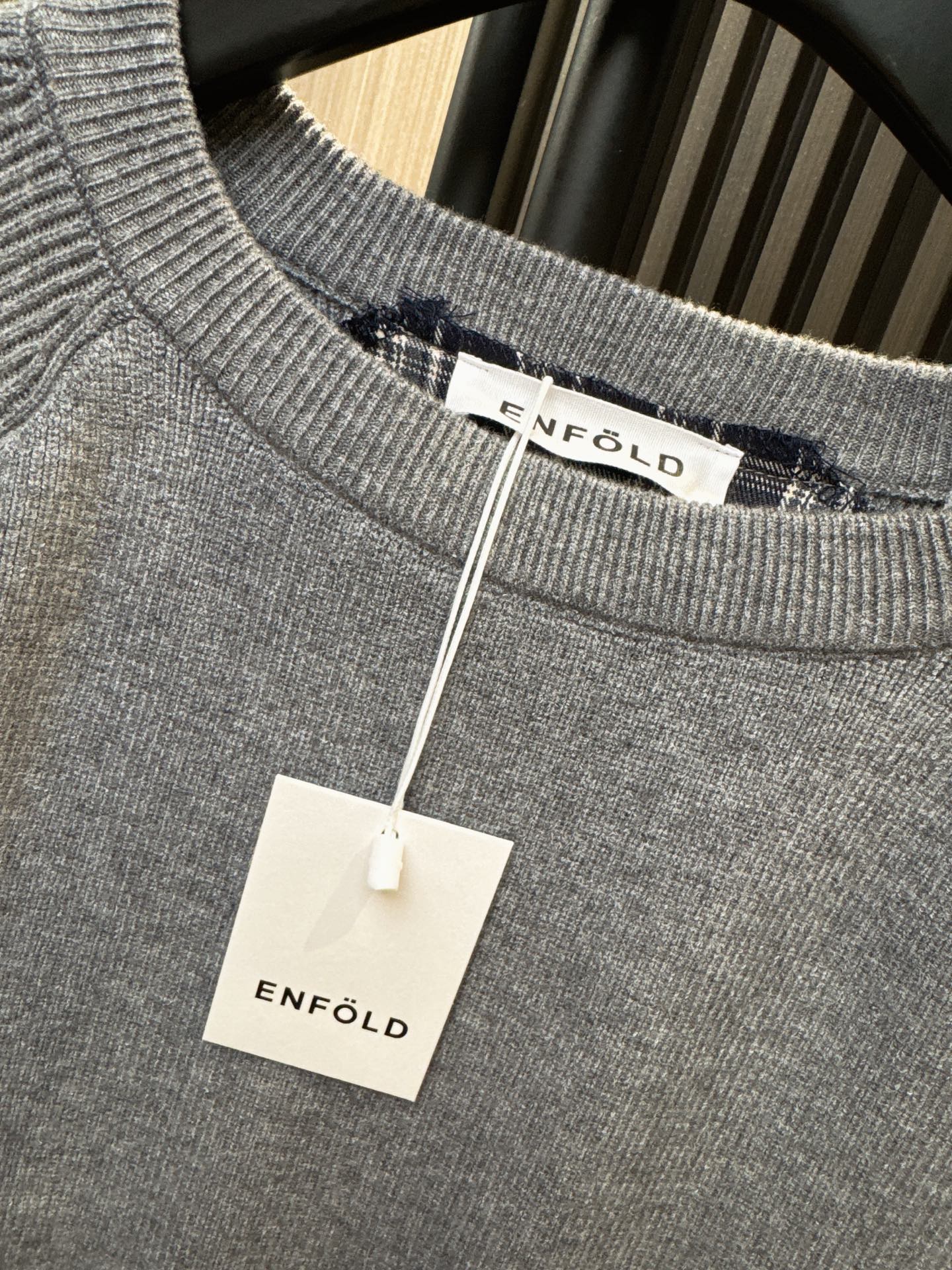 ✨✨✨ENFOLD✨✨✨2025秋冬新款💫 精选70%优质羊毛+30%亲肤棉混纺面料，细腻柔软又保暖。独