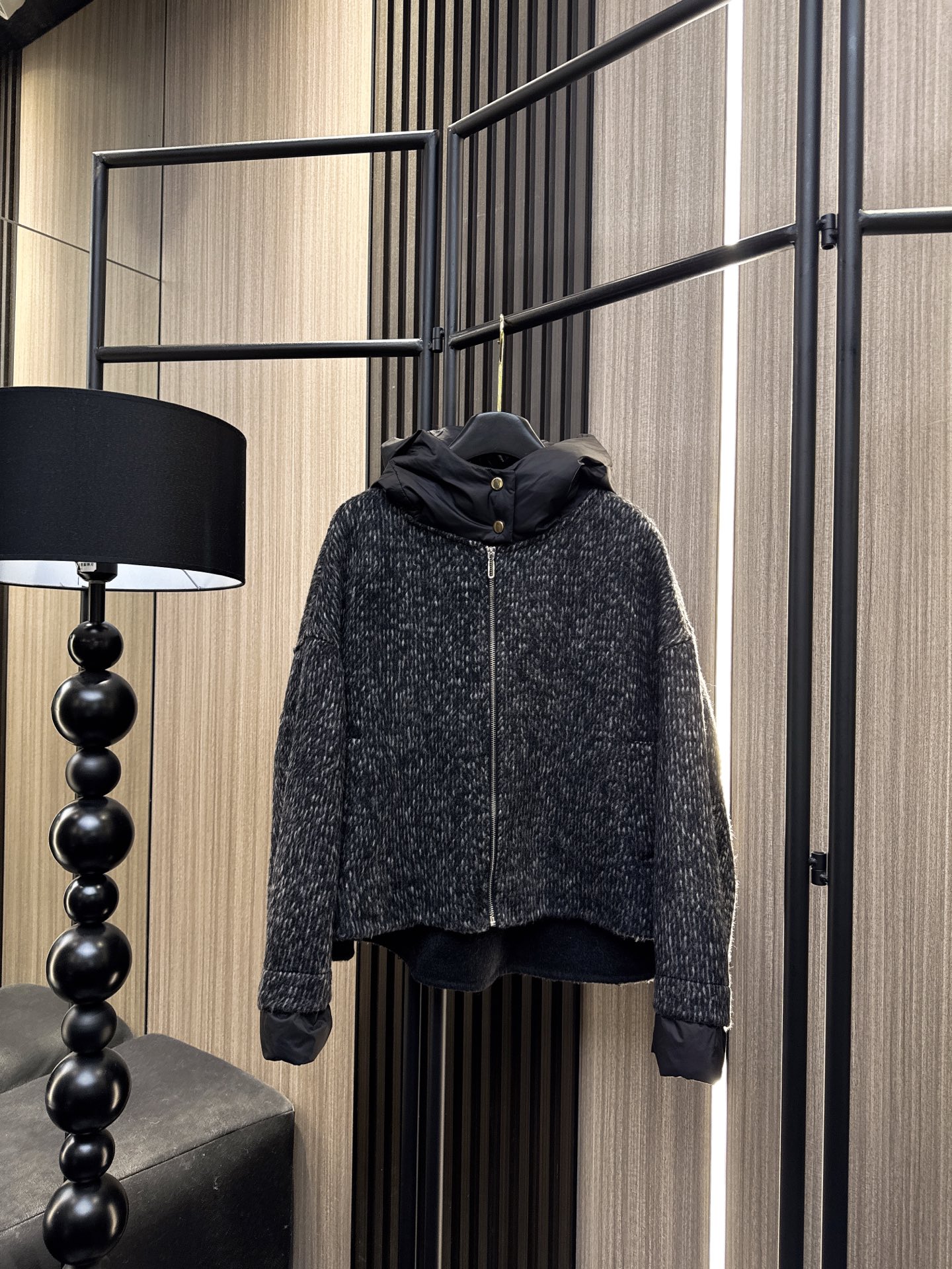 ✨✨✨玛吉拉✨✨✨2025秋冬新款💫 【秋冬新品】玛吉拉羊驼绒撞色连帽拉链外套温暖上市！选用柔软亲肤的羊