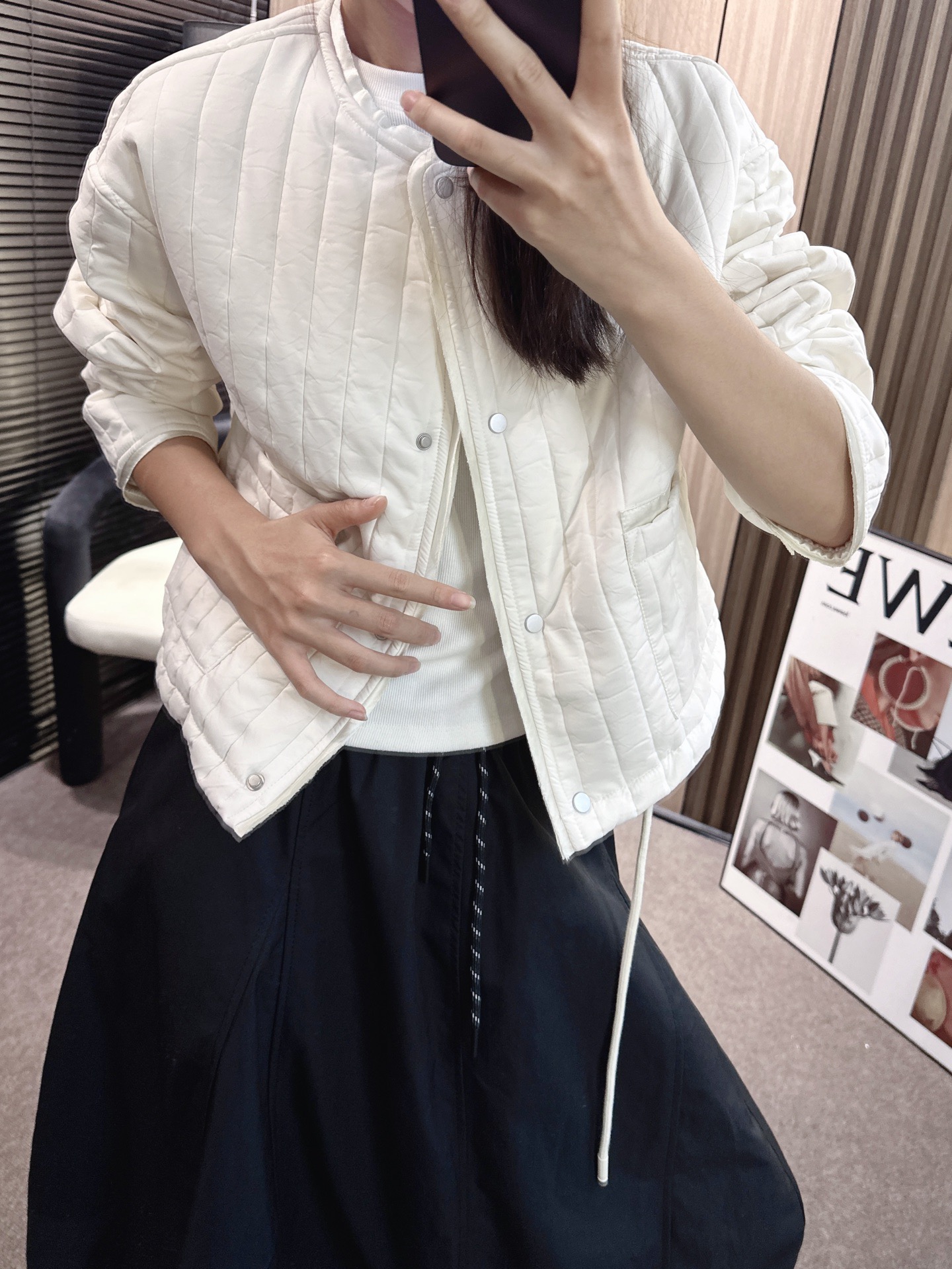 ✨✨✨玛吉拉✨✨✨2025秋冬新款💫 竖条与横条拼接设计，独特个性不撞衫！宽松版型搭配下摆抽绳，包容各种