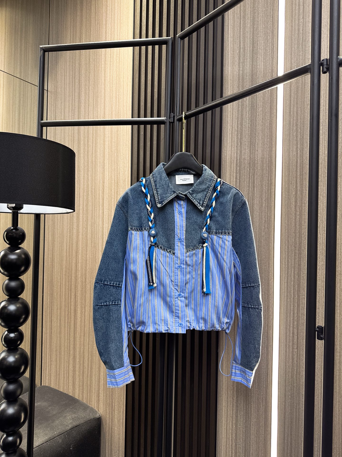 ✨✨✨伊莎贝尔✨✨✨2026早春新款💫 【新品爆款】牛仔拼接条纹衬衫假两件！时尚新潮不撞衫，百搭显瘦超有