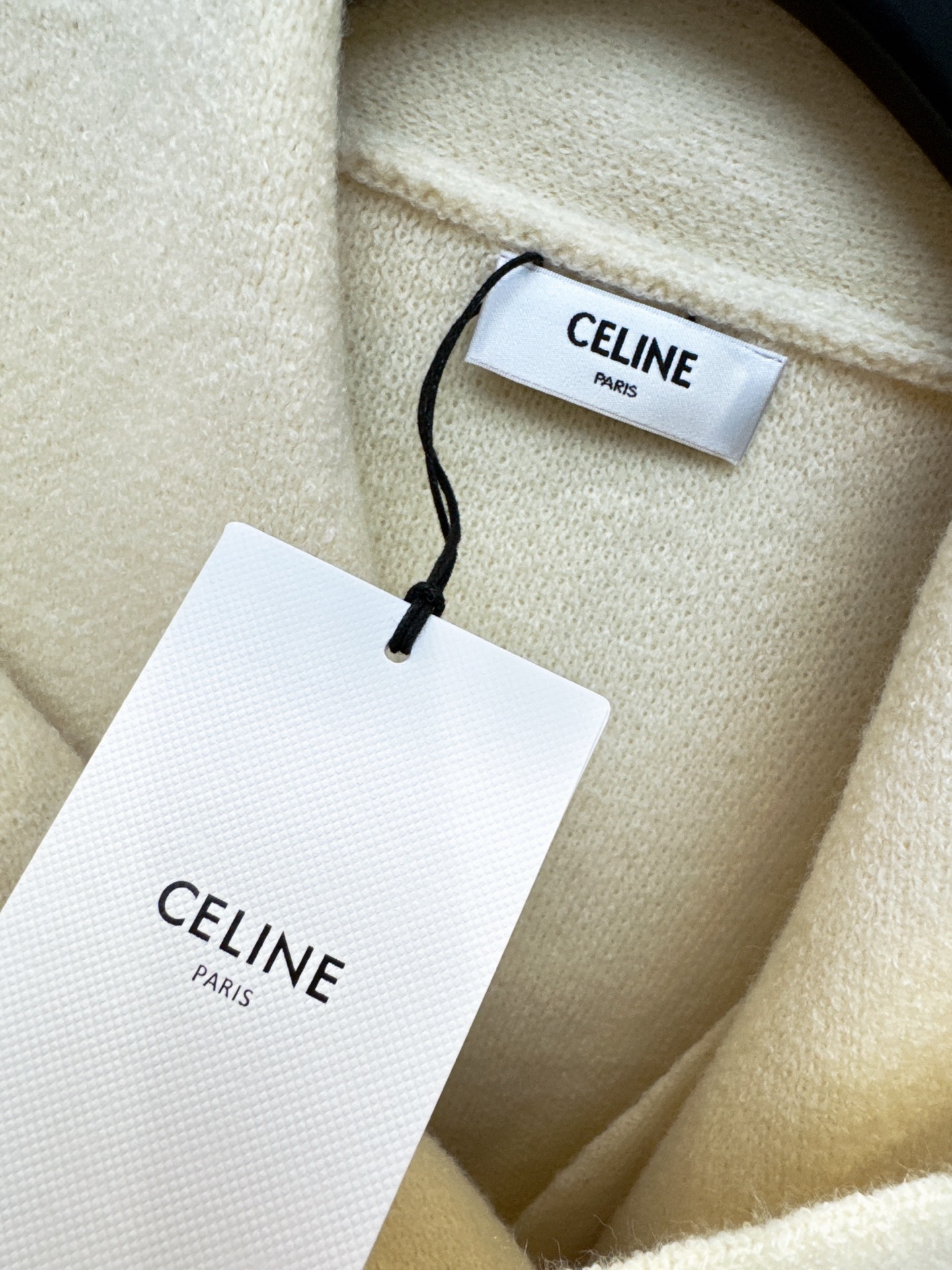 ✨✨✨Celine✨✨✨2025秋冬新款💫 【秋冬必入】羊毛混棉开衫外套✨ 70%细腻羊毛+30%亲肤棉