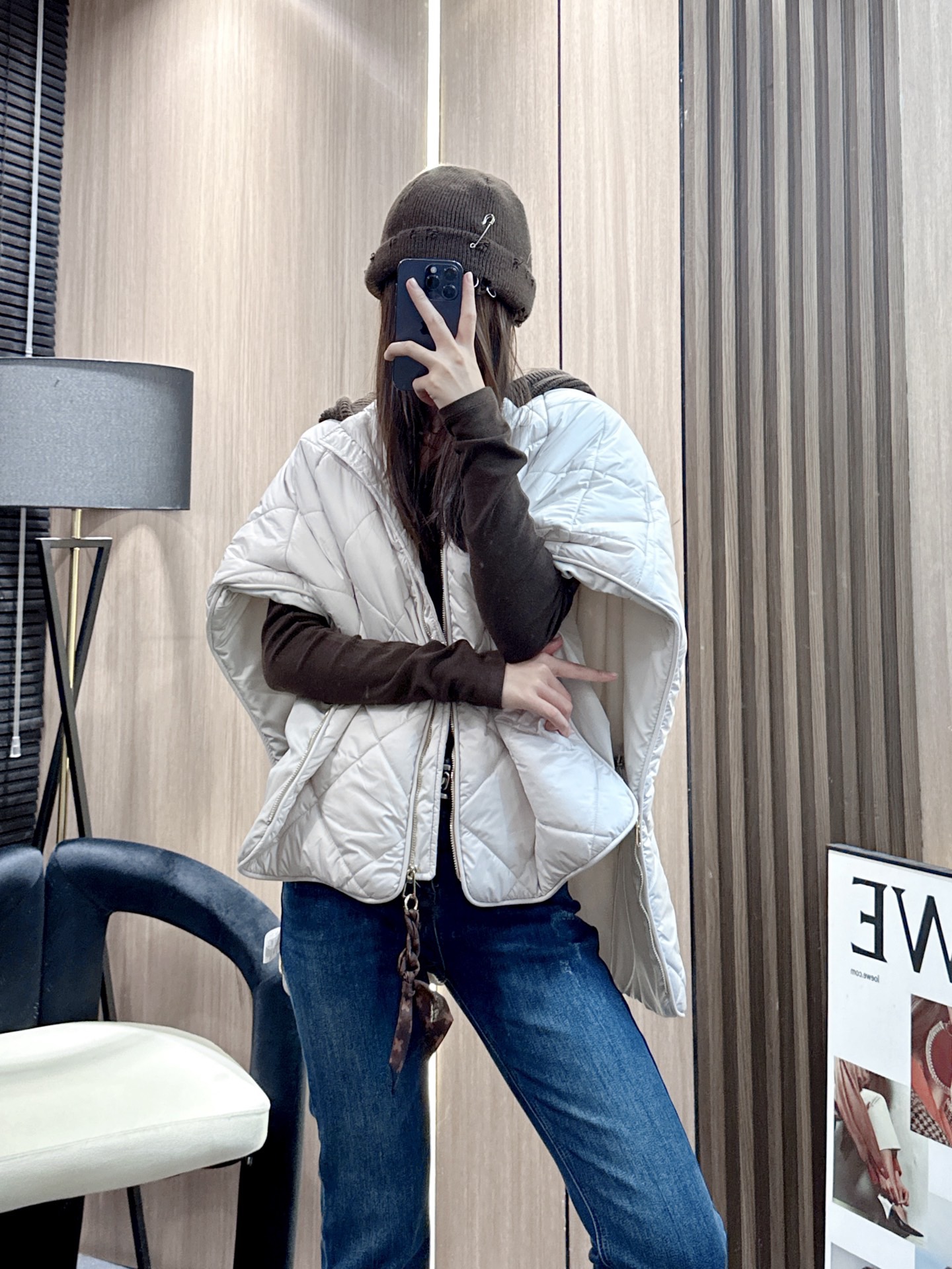 ✨✨✨Sacai✨✨✨2025秋冬新款💫 打破常规的时尚态度！这款毛线连帽拼接坎肩菱格马甲外套，将潮流元