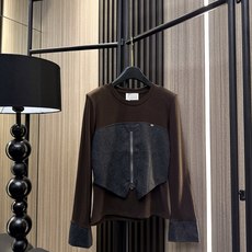 ✨✨✨玛吉拉✨✨✨2025秋冬新款💫 ✨【新款上架】玛吉拉 拉链撞色抹胸拼接假两件套头上衣✨ 🔥时尚与个 ✨✨✨玛吉拉✨✨✨2025秋冬新款💫 ✨【新款上架】玛吉拉 拉链撞色抹胸拼接假两件套头上衣✨ 🔥时尚与个