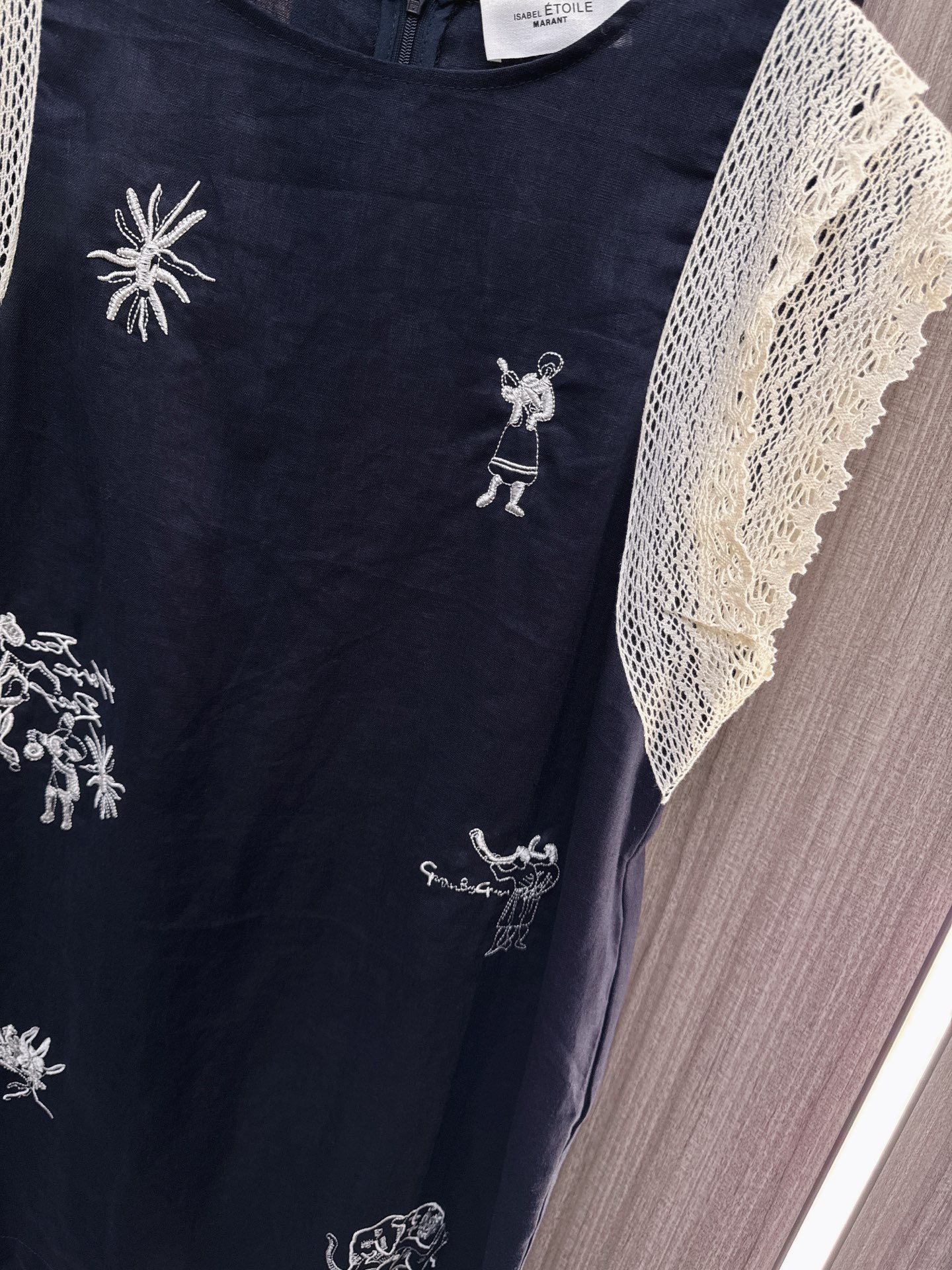 ✨✨✨伊莎贝尔✨✨✨2026春夏新款💫 超级大爆款【夏日轻盈】伊莎贝尔亚麻蕾丝飞袖刺绣连衣裙✨ 精选天然