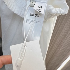 ✨✨✨ENFOLD✨✨✨2026新版💫 绸缎天丝棉不规则褶皱花苞半裙。精选轻薄透气面料,垂感好、上身舒适 ✨✨✨ENFOLD✨✨✨2026新版💫 绸缎天丝棉不规则褶皱花苞半裙。精选轻薄透气面料,垂感好、上身舒适