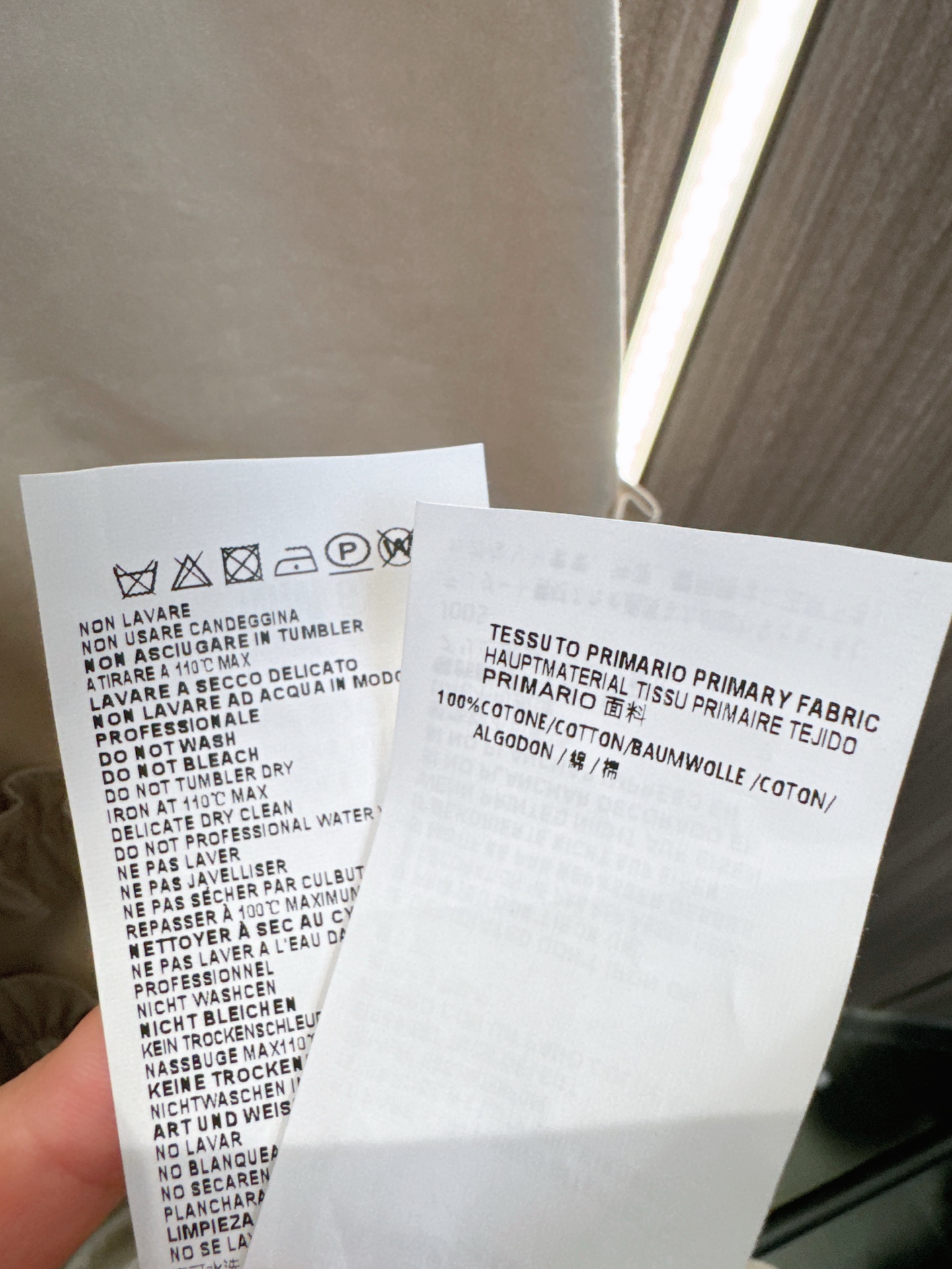 ✨✨✨ mm6✨✨✨2026春夏新款设计感双层木耳边连衣裙。圆领无袖剪裁，肩侧+下摆多层木耳边，精致细节