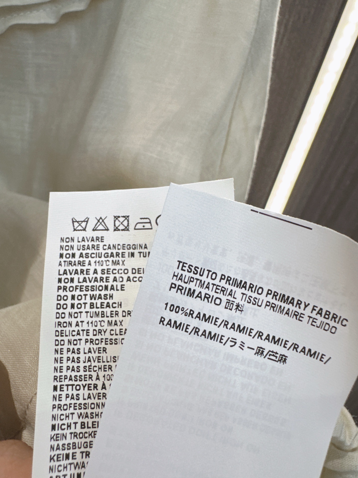 ✨✨✨MM6✨✨✨2026新版💫 纯苎麻短袖开衫，水溶蕾丝拼接，下摆抽绳设计修饰身形，面料透气舒适，外搭