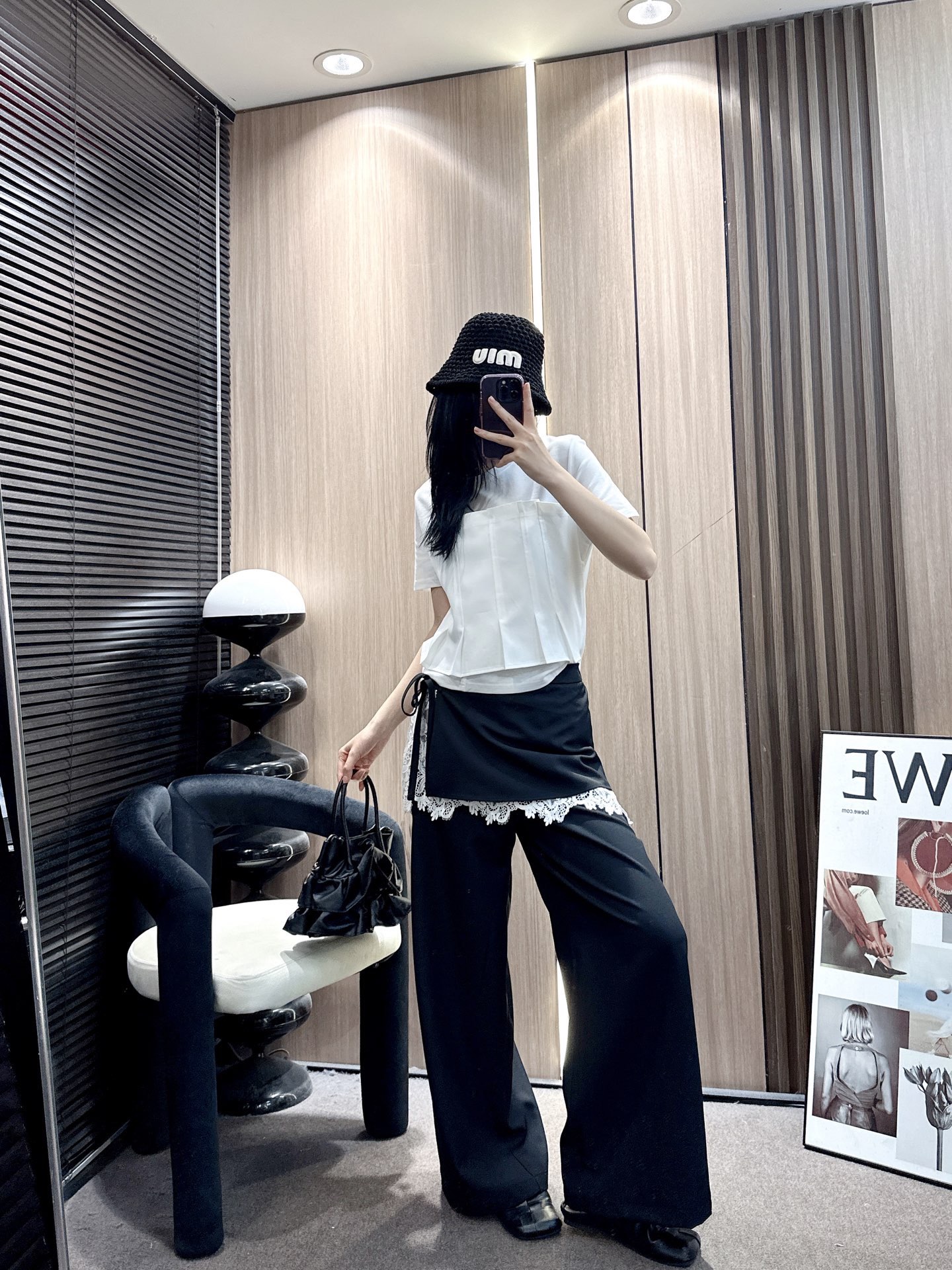 ✨✨✨玛吉拉✨✨✨玛吉拉胸前百褶拼接假两件，优雅与时尚的完美碰撞！精选优质面料，舒适透气，百褶设计增添层