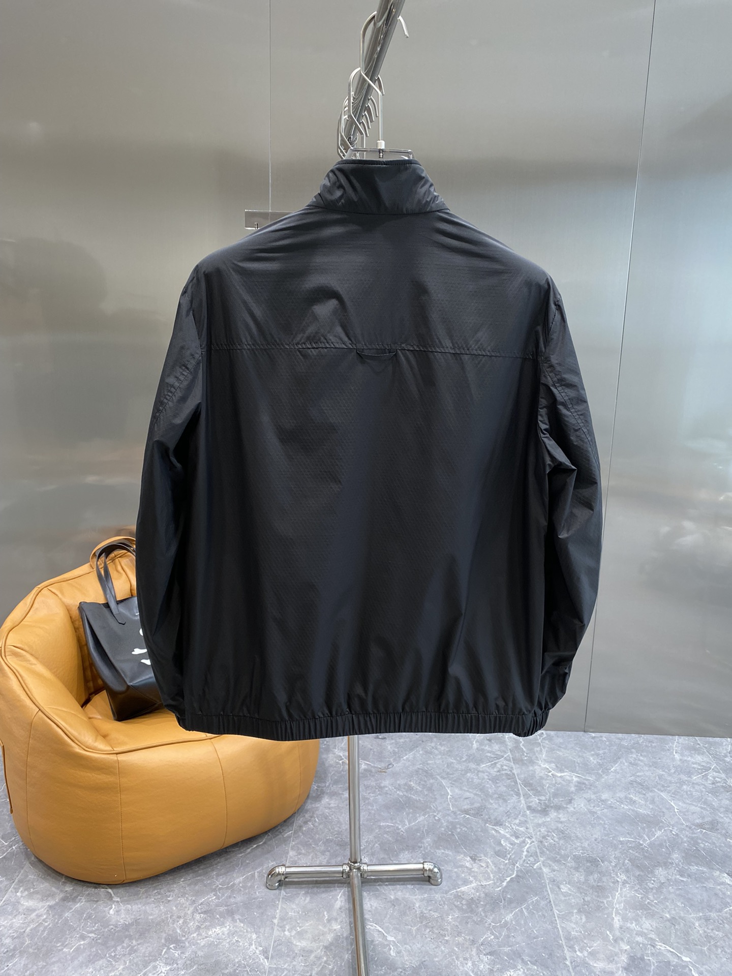 Prada Men's Spring/Summer Lightweight Zip-Up Jacket - Stylish & Functional 10 i1708609118 1998 7