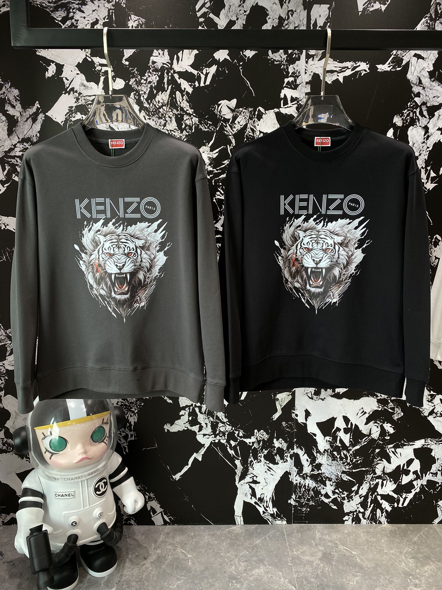 《𝙉𝙚𝙬🤍🖤KENZO家》

高端定制 24FW秋冬新款圆领卫衣 精心设计、兼具舒适性和精致感的专属和系