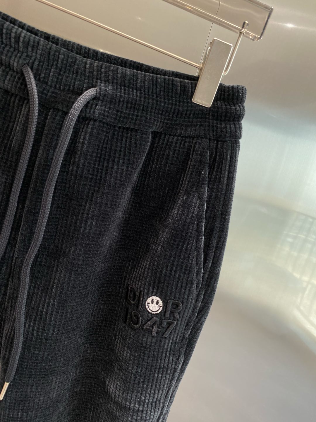 断码清仓：L🧧福利价：110。 不退不换