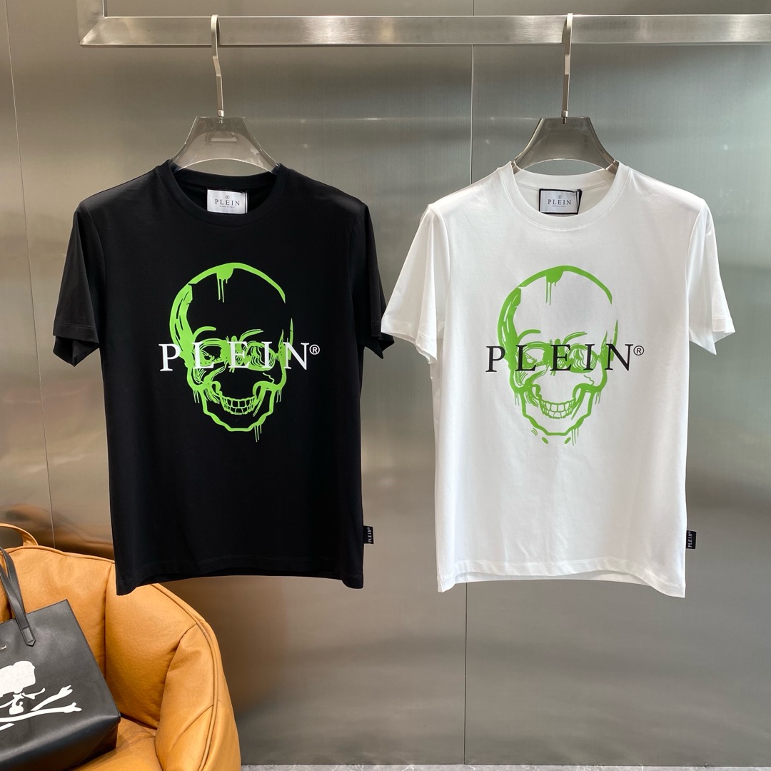 《𝙉𝙚𝙬🤍🖤PP家》

2025SS春夏最新款圆领时尚短袖T恤，官网同步，专柜纯棉面料！贴肤舒适，耐看又