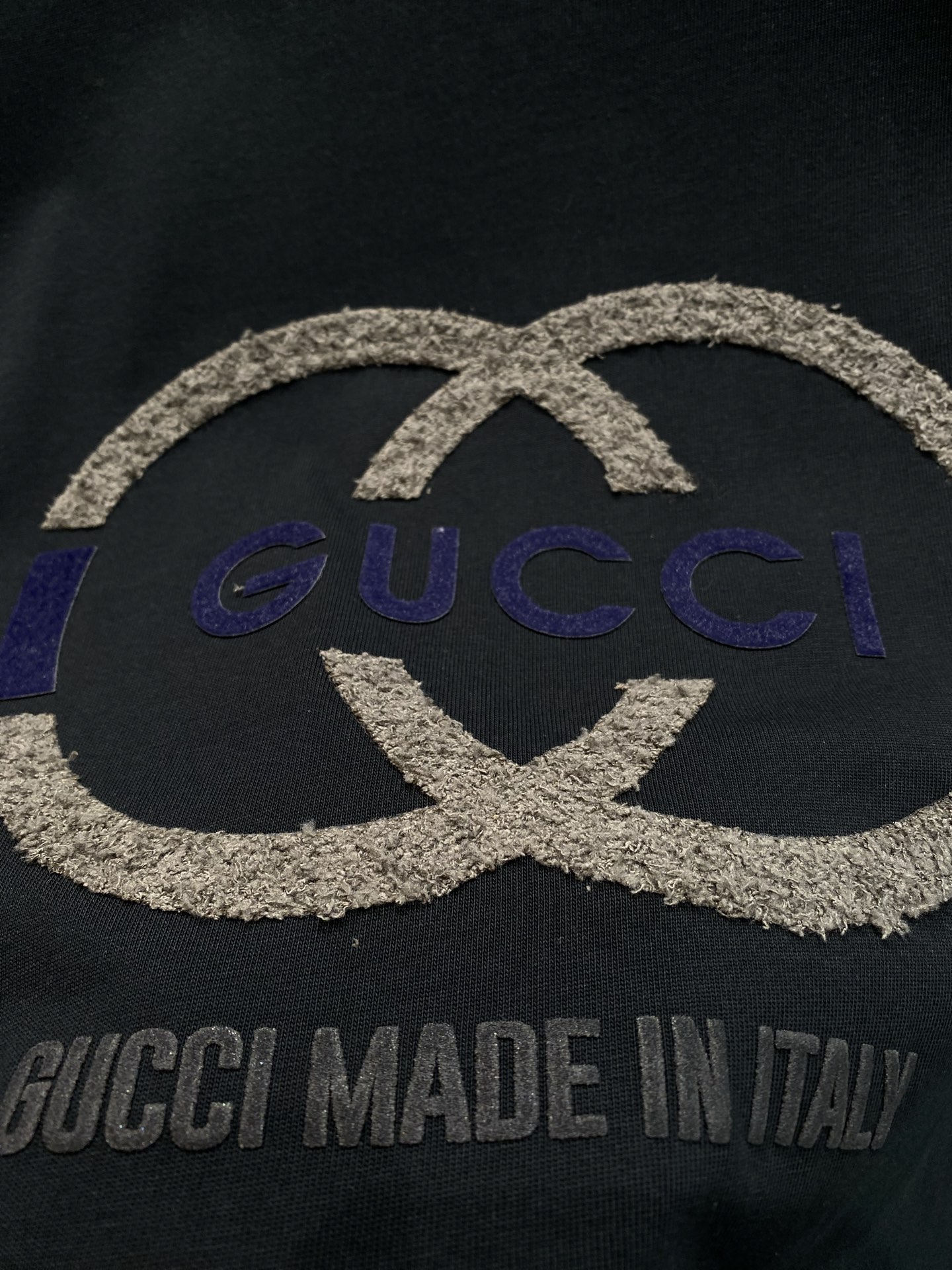 《𝙉𝙚𝙬🤍🖤 古家》
Gucci T恤，经典Logo的百搭魅力T恤呀！
每件T恤上都有大大的双G标志与“
