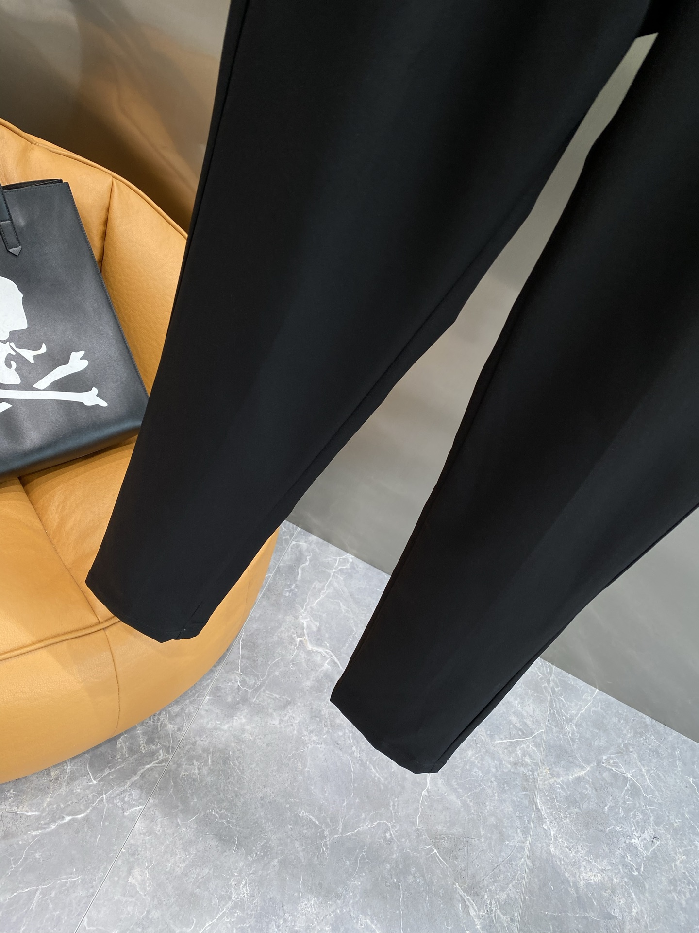 “Stylish LP Pants for Office Confidence” - 图片 6
