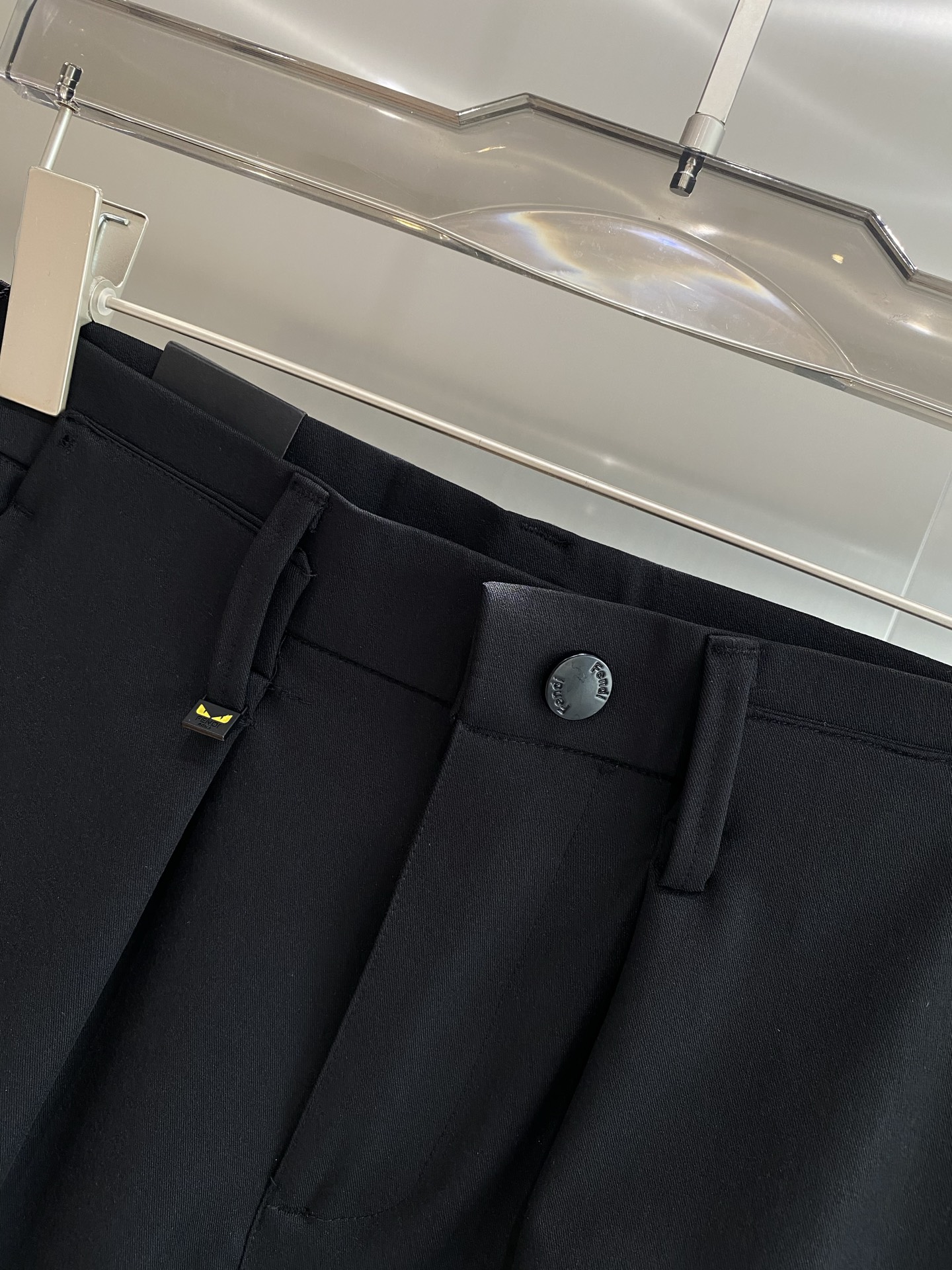 Fashionable and Comfortable New Queen’s Home Fenders: Perfect Fit and Soft Fabric - 图片 5