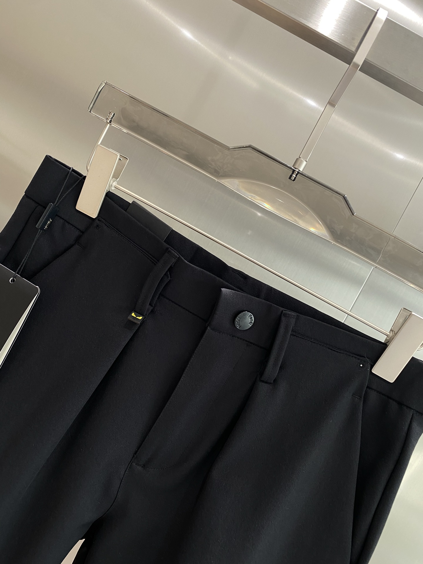 Fashionable and Comfortable New Queen’s Home Fenders: Perfect Fit and Soft Fabric - 图片 3