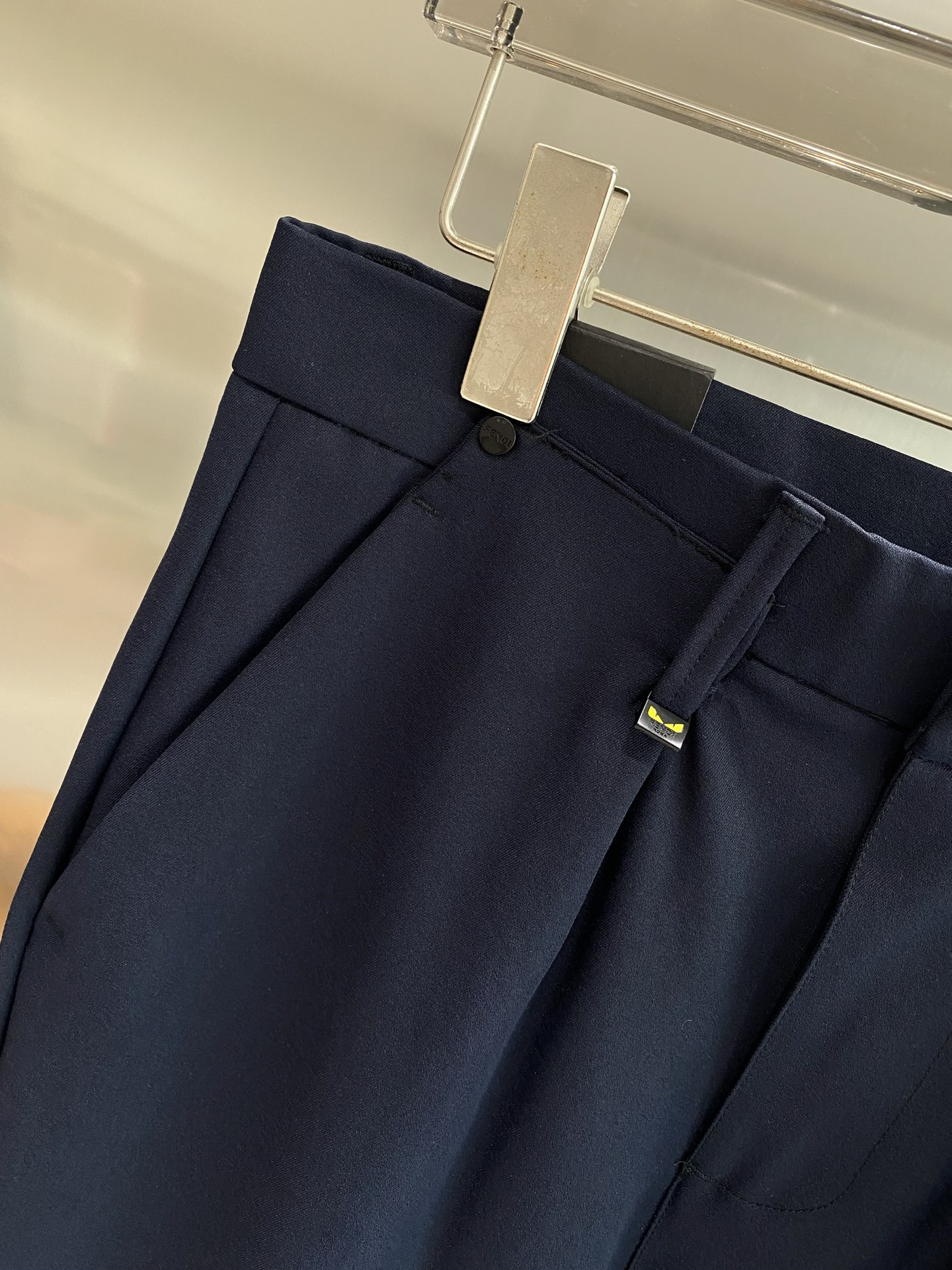 Stylish and Comfortable: New Queen’s Home Fenders for Fashion and Comfort - 图片 6