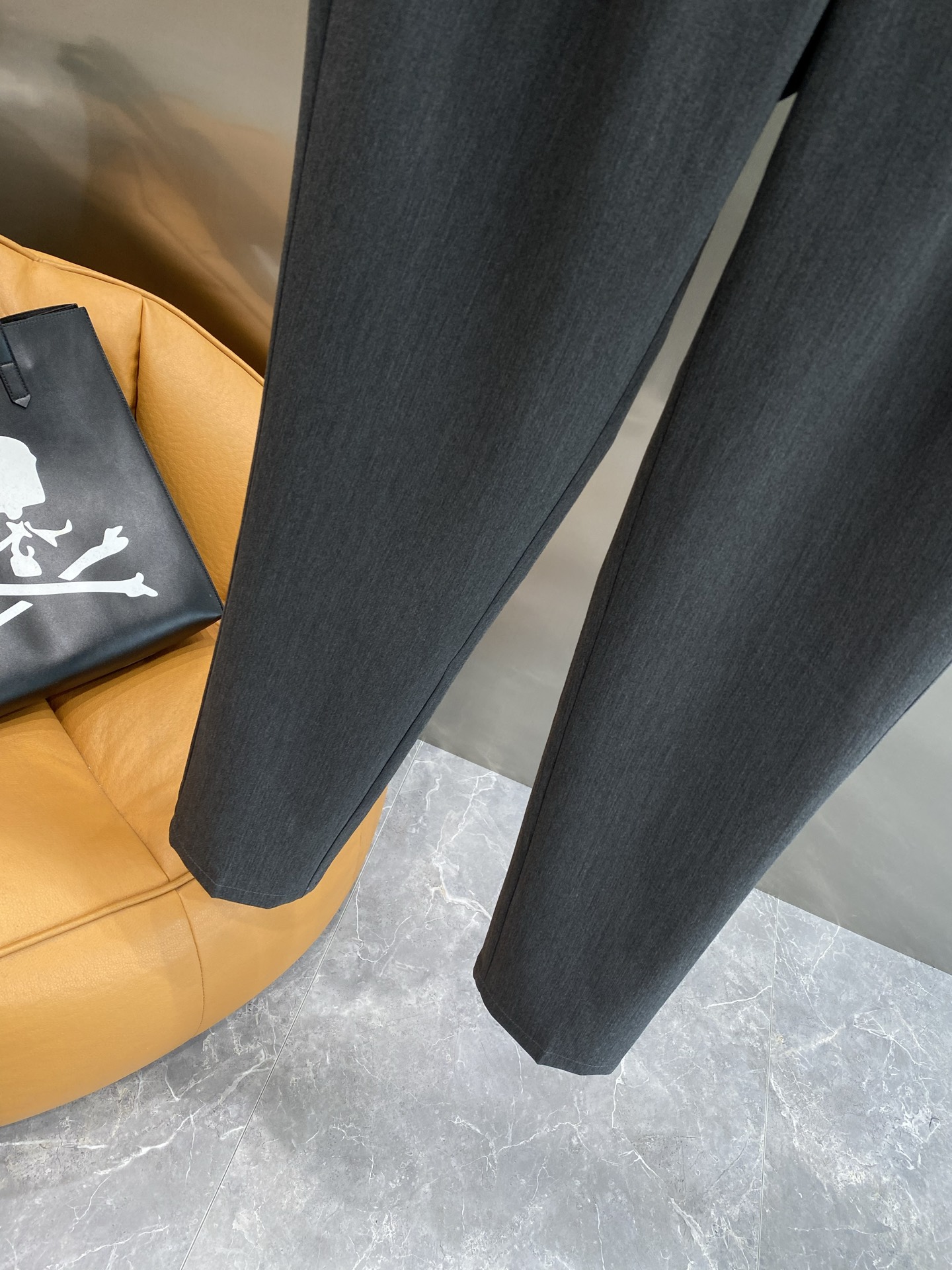 Prada Black Panty: Fashion Classic with Distinctive Features - 图片 6