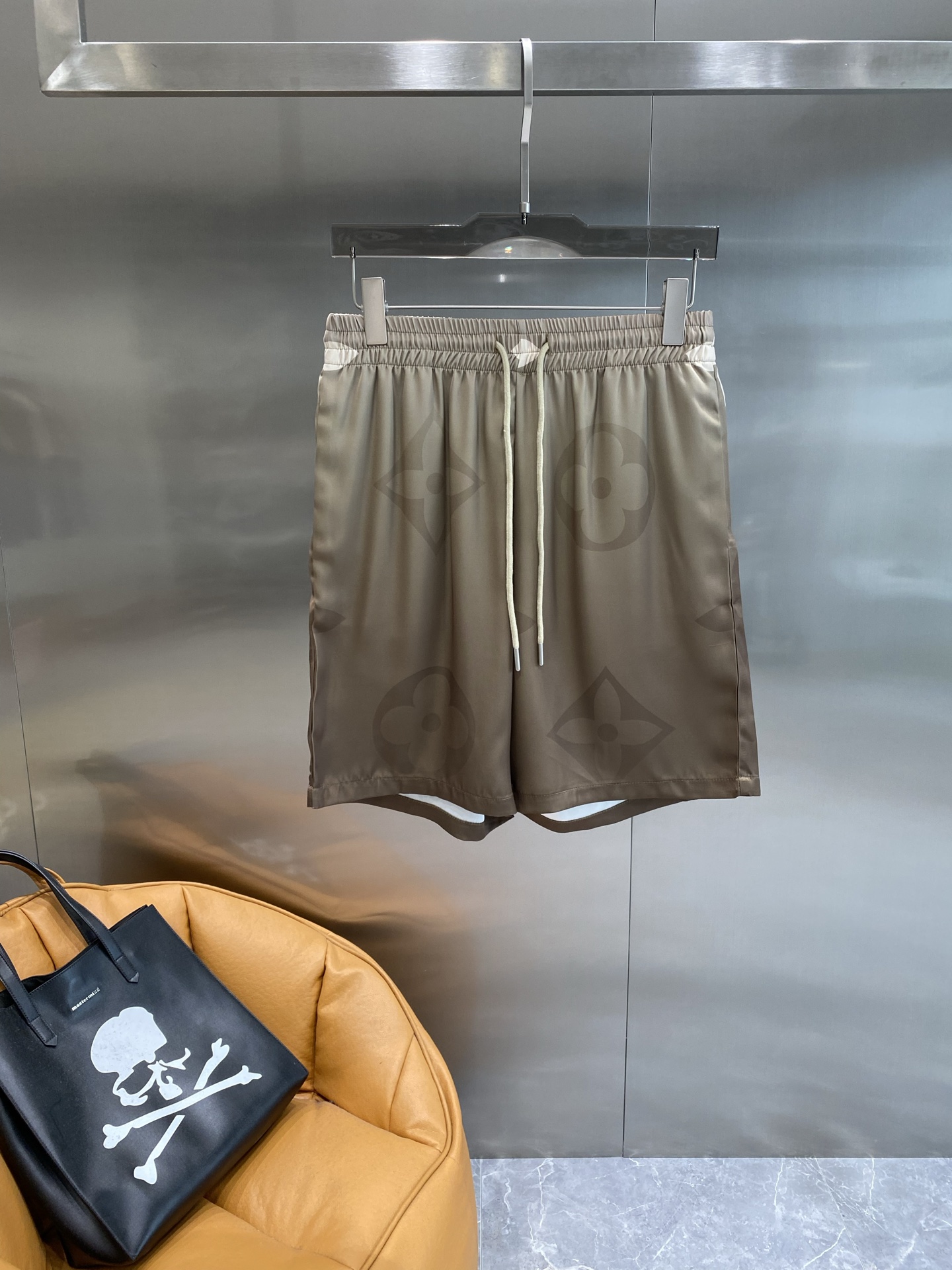 《𝙉𝙚𝙬🤍🖤驴家》休闲睡衣套装 高订天绸丝面料升级工艺升级 家居服 高定俄罗丝面料亲肤轻柔舒适 家居必备