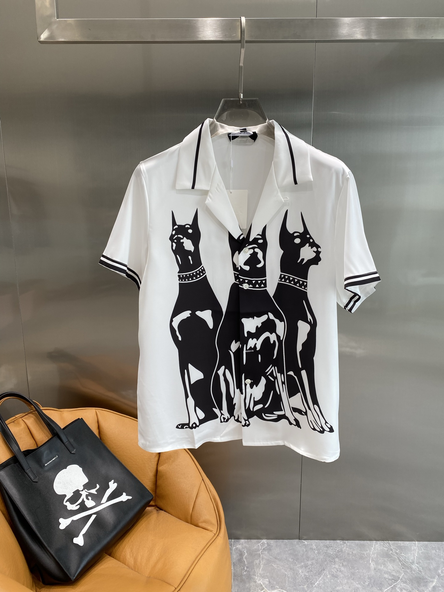 《𝙉𝙚𝙬🤍🖤纪家》休闲睡衣套装 高订天绸丝面料升级工艺升级 家居服 高定俄罗丝面料亲肤轻柔舒适 家居必备