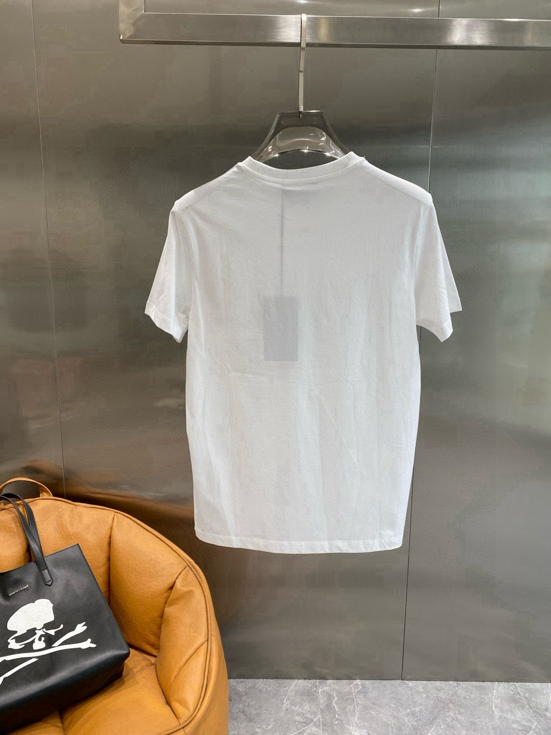 “New Maison Margiela T-shirt Collection: High Wind Summer Classics in Digital Matrix” - 图片 9